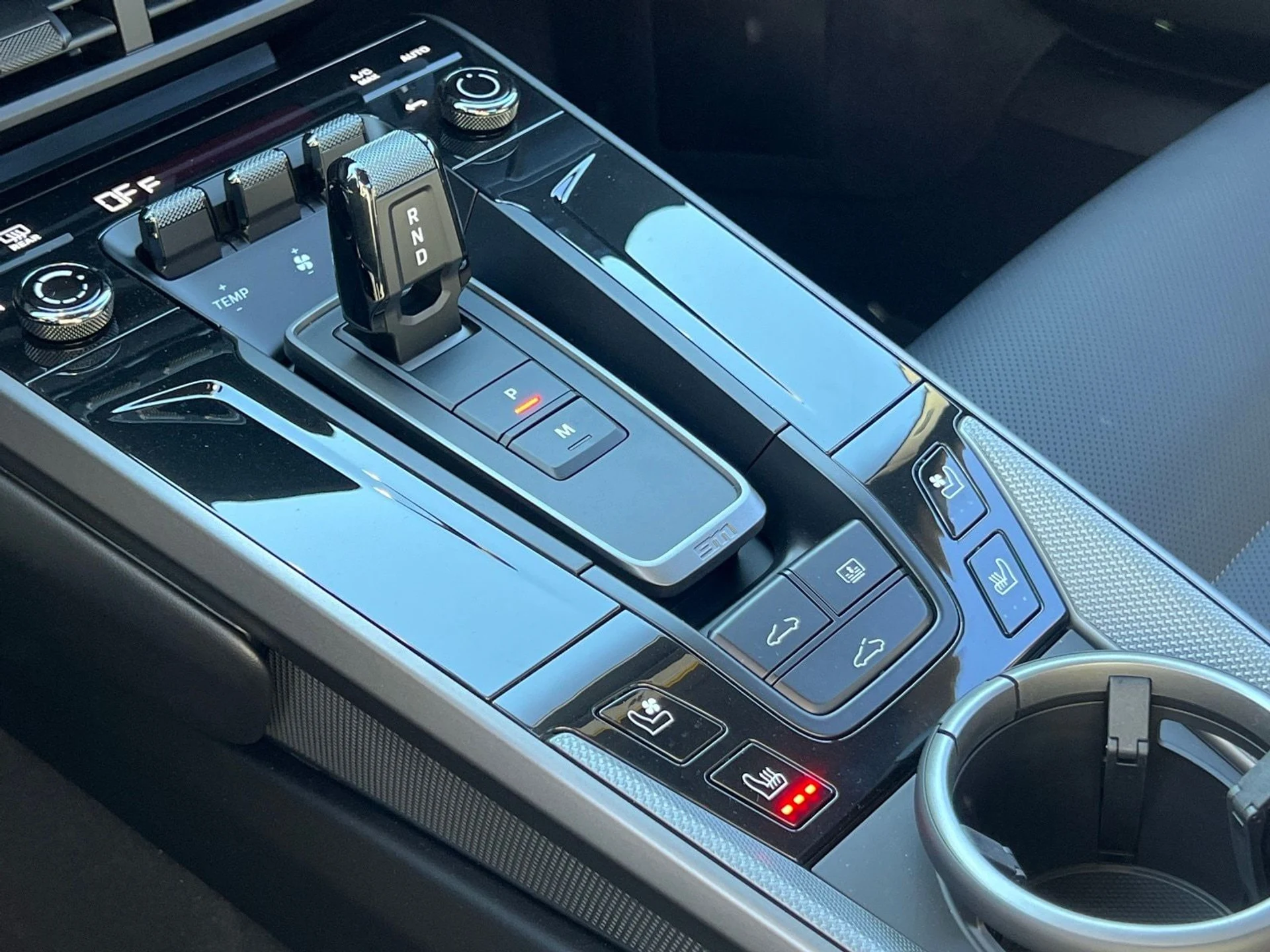 mph022_144619106_87dc15c3476fd501d90d30462f6201bfx_0f93c68c68