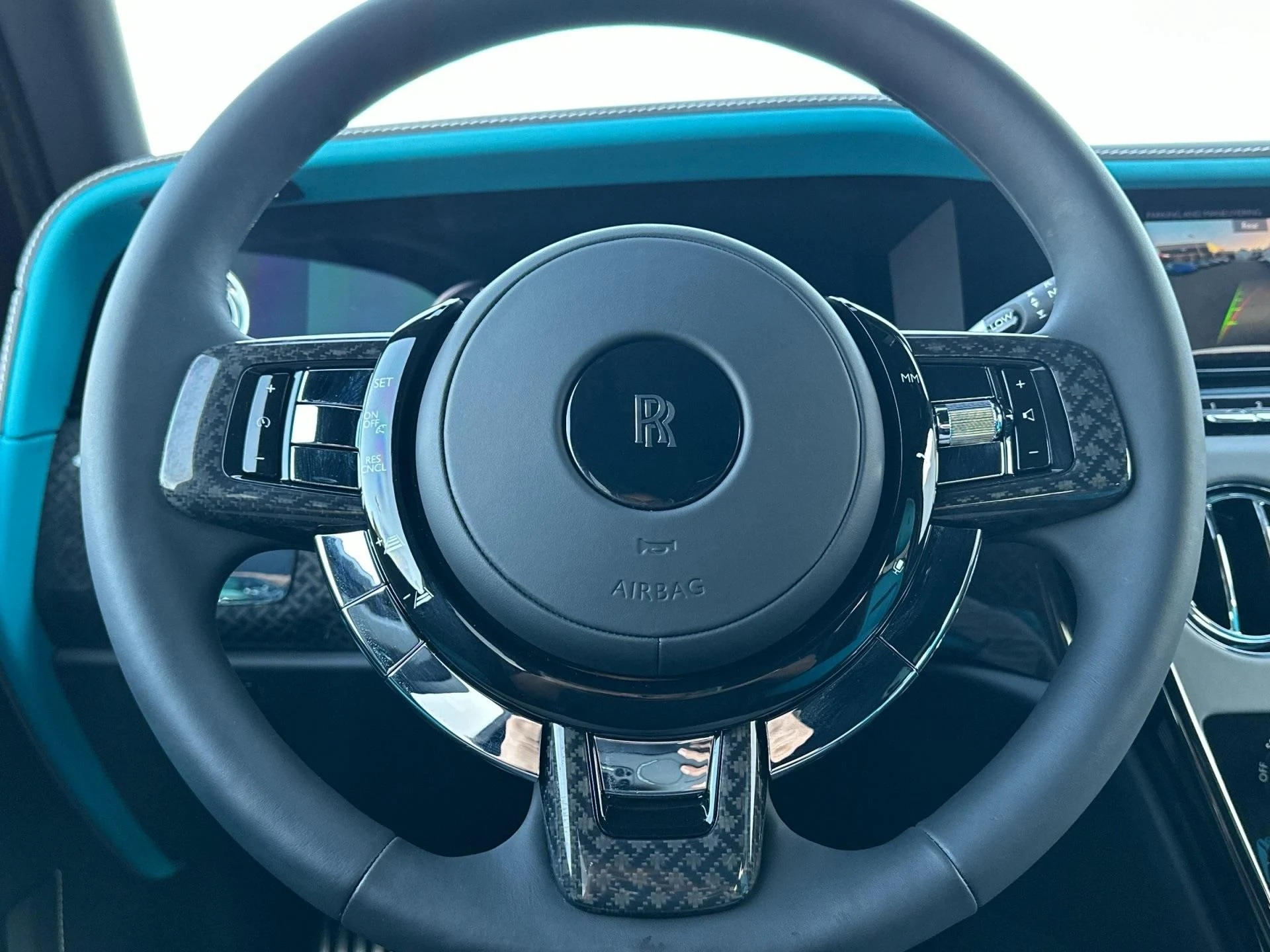 mph022_1462676046_New_2026_Rolls_Royce_Black_Badge_Cullinan_1765013312_0a38119a85