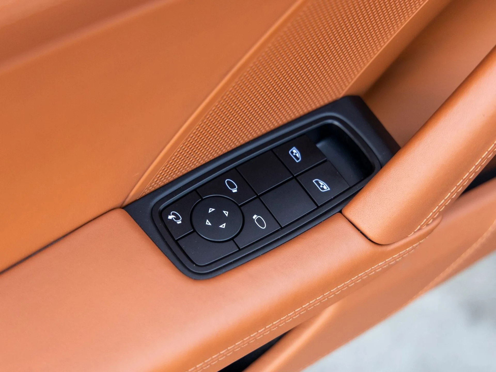 mph022_1467851589_23_9d76cf042e