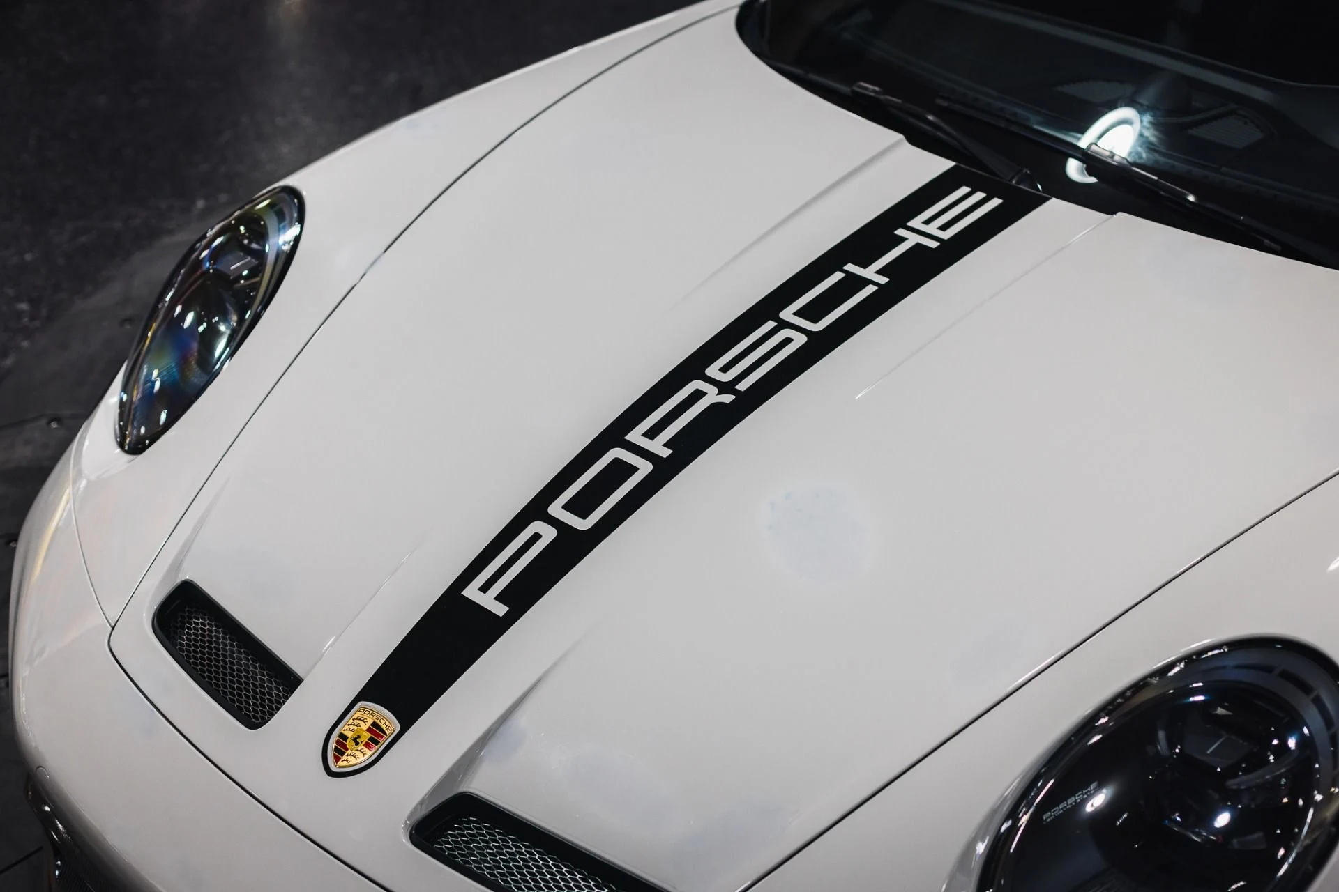 mph022_1472314720_Used_2022_Porsche_911_GT_3_Chalk_CC_Bs_Tasteful_Upgrades_1775764800_0956b8ab46