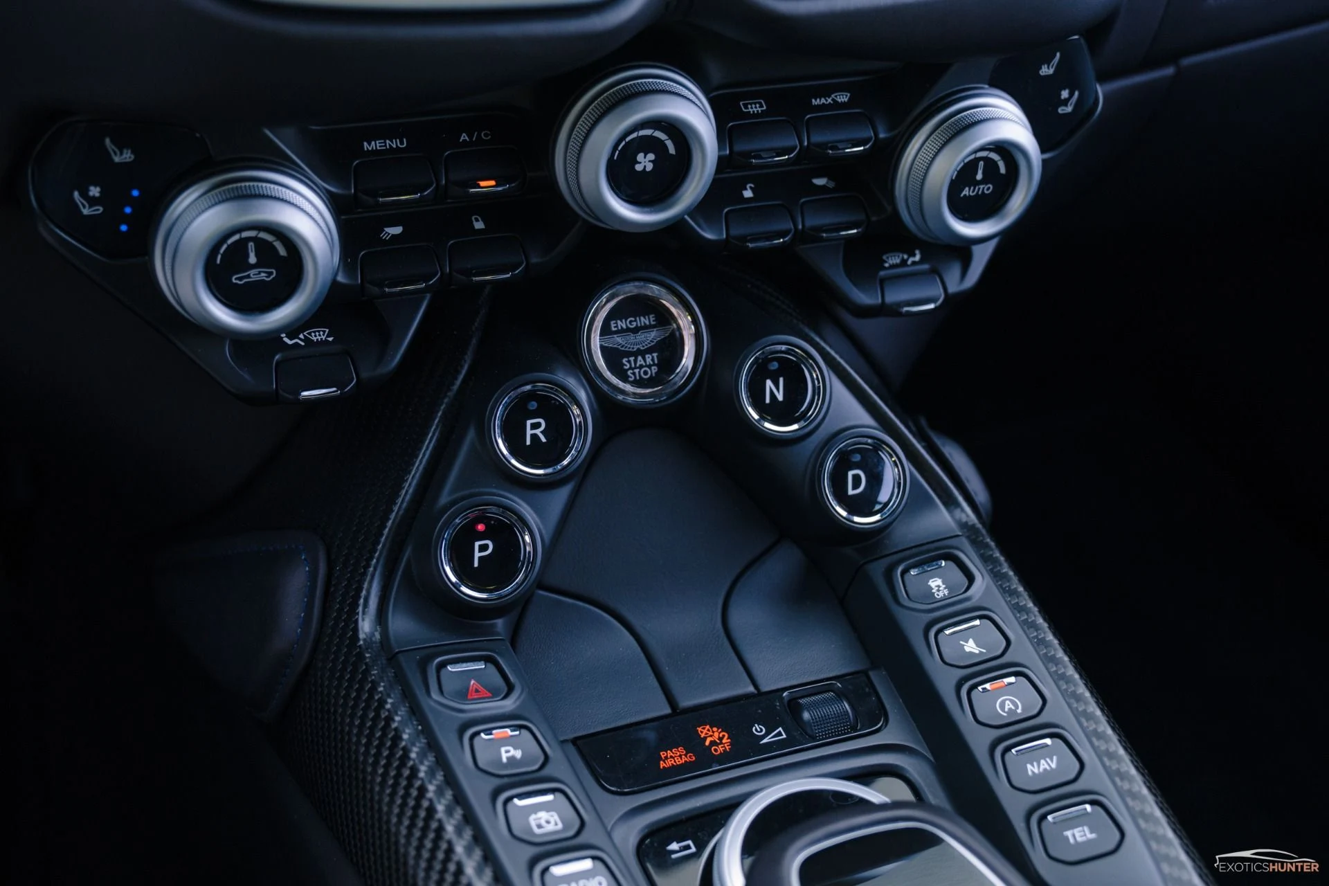 mph022_1472435022_Used_2019_Aston_Martin_Vantage_1753929361_7dd251a163