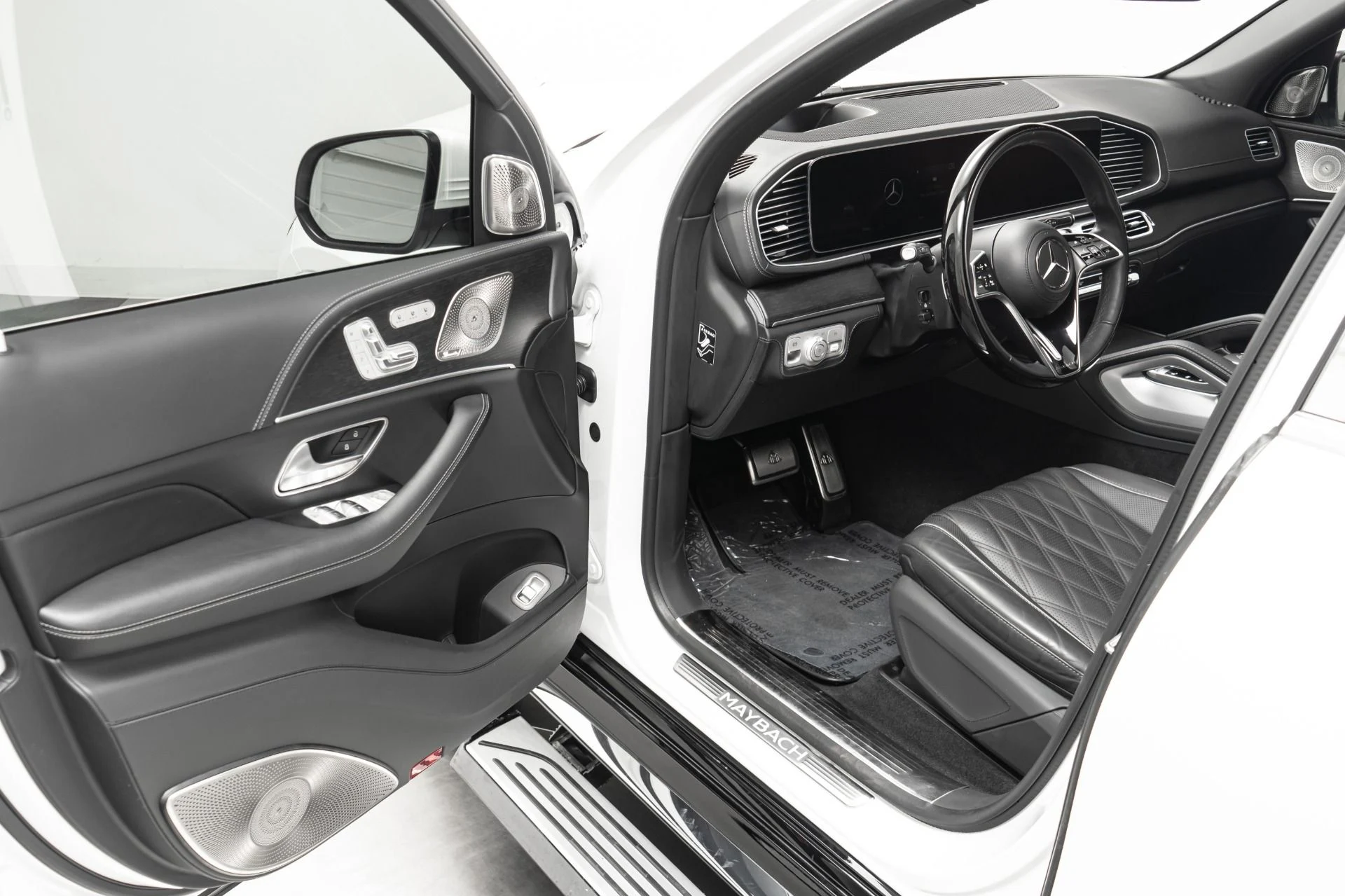 mph022_1474293908_Used_2024_Mercedes_Benz_Maybach_GLS_600_4_MATIC_4_Seat_Configuration_Rear_Seat_Entertainment_1776281488_cec1ed6a3a