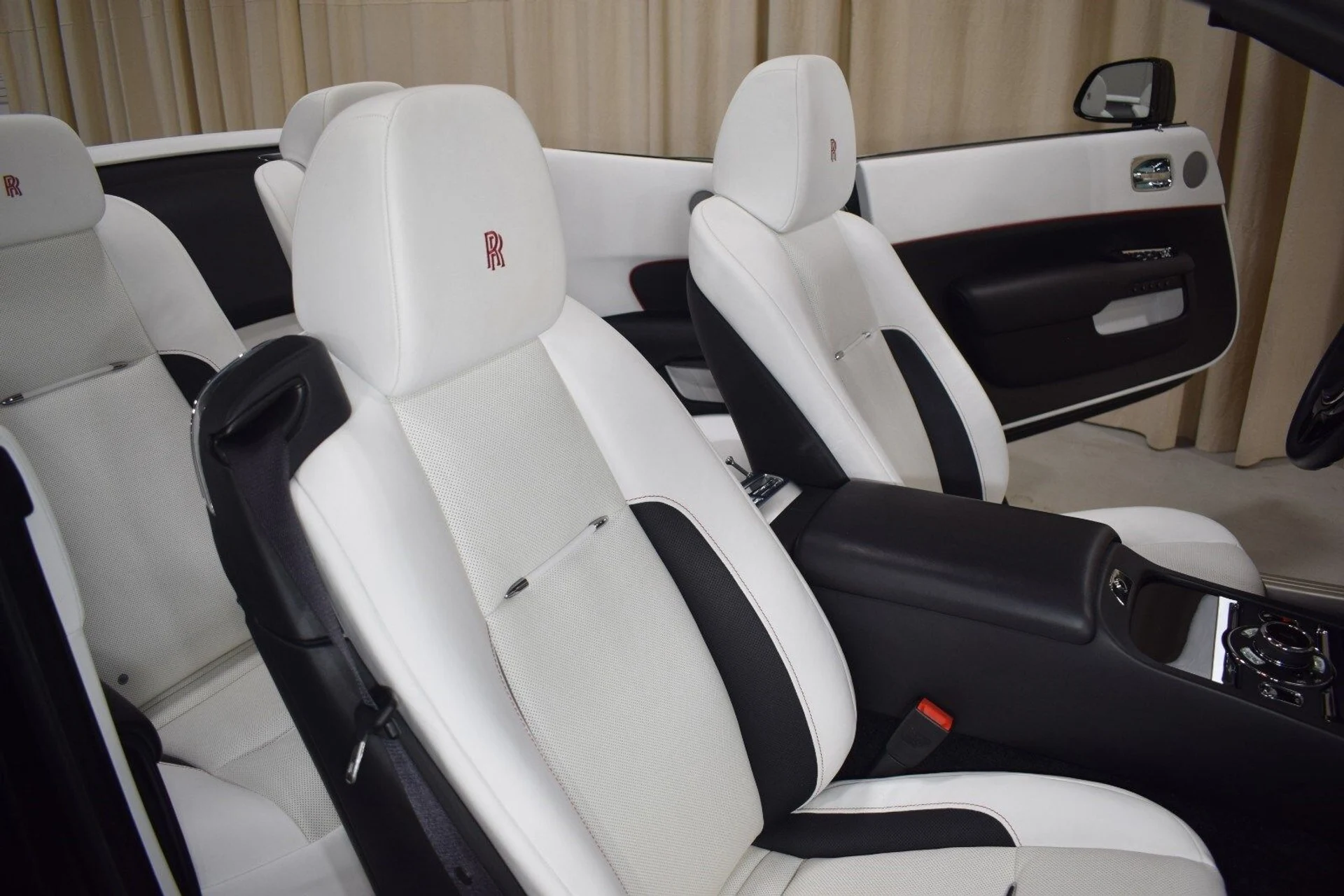 mph022_14787351_70466413c155da802acc308cffcf4210x_748b4febce