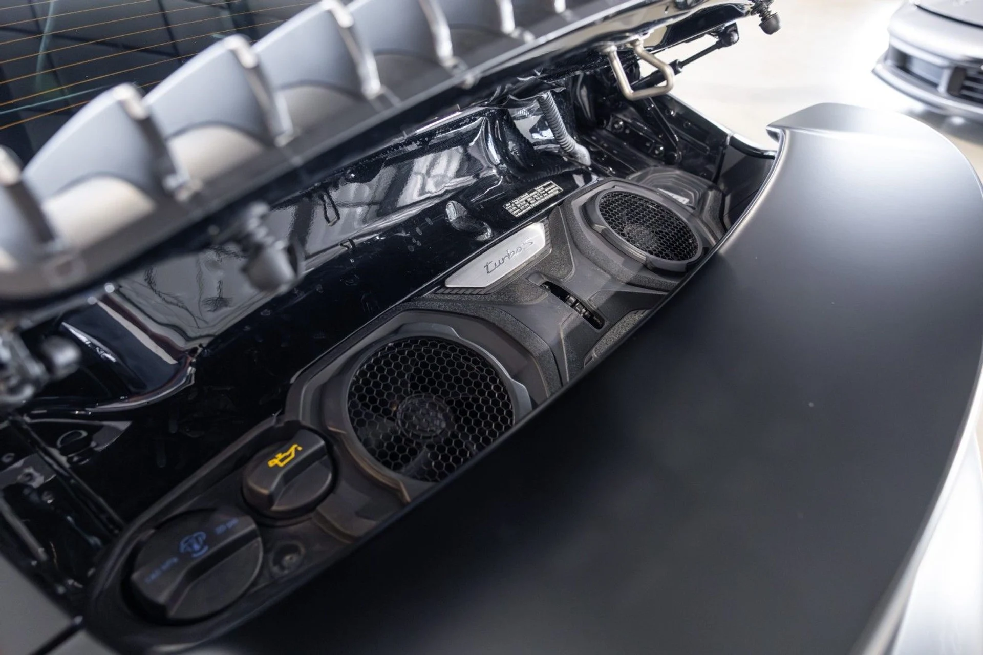 mph022_1491596095_Pg_08bd5e92d0