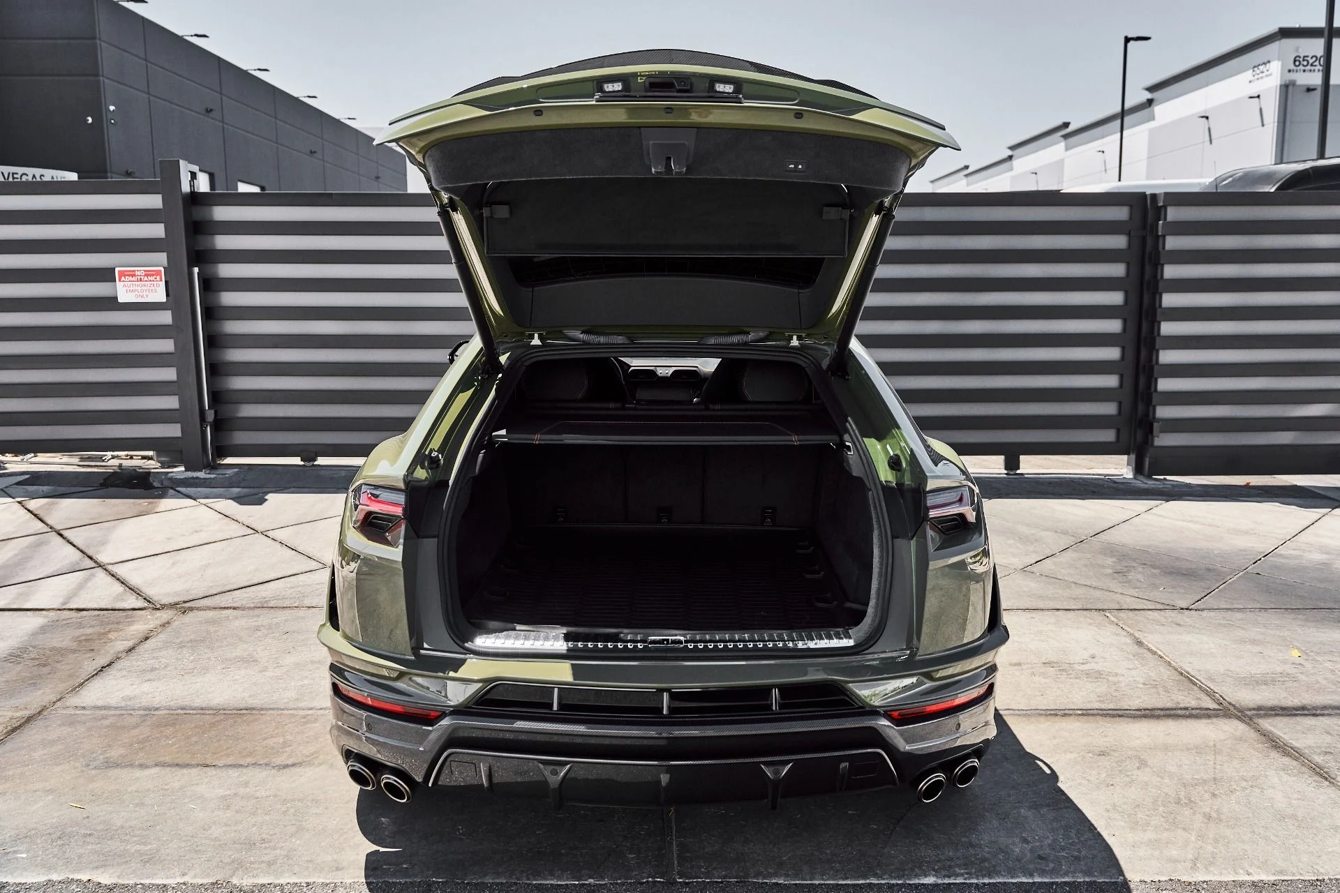 mph022_1511119385_Used_2023_Lamborghini_Urus_Performante_1778288899_ad805e6db5