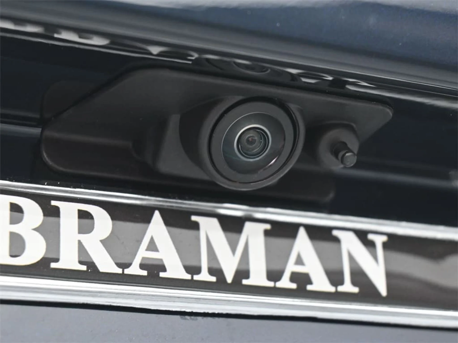 mph022_1525613550_ca08d27e078b28d32b5cbaa14ff081c7x_7e7888d719