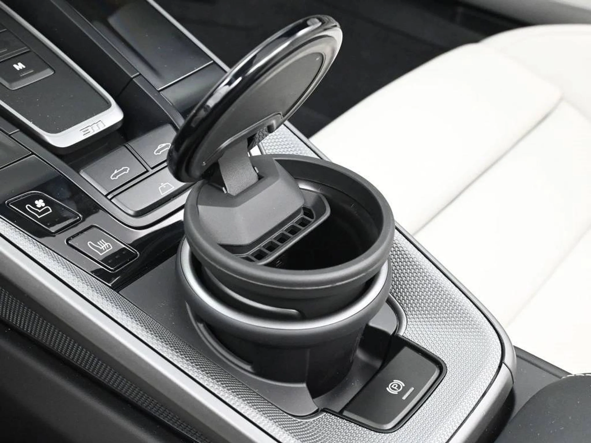 mph022_152865506_6b6c5cbff81b4be018a5e469bbd3148cx_06053a60d9