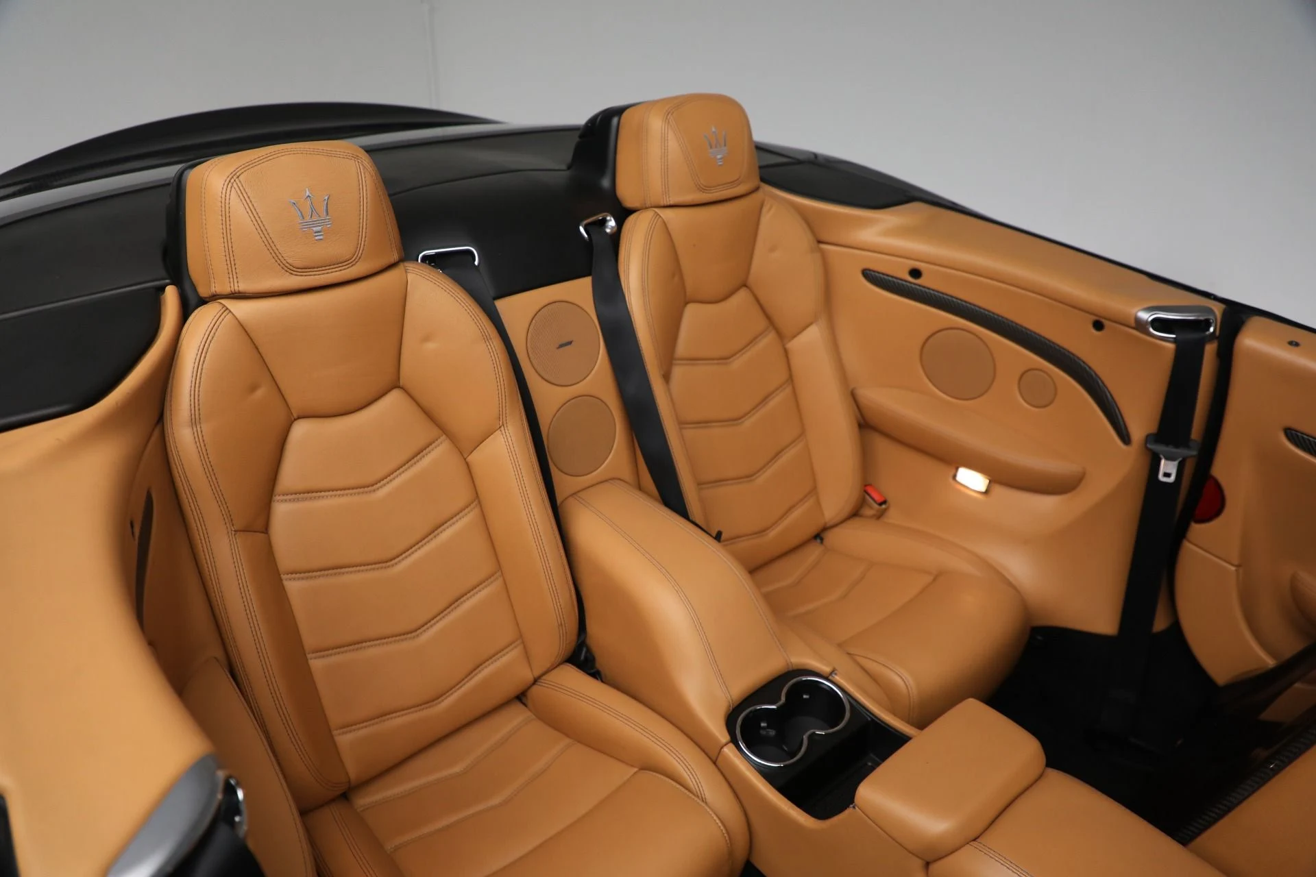 mph022_1529341726_Used_2015_Maserati_Gran_Turismo_bf2a37864c