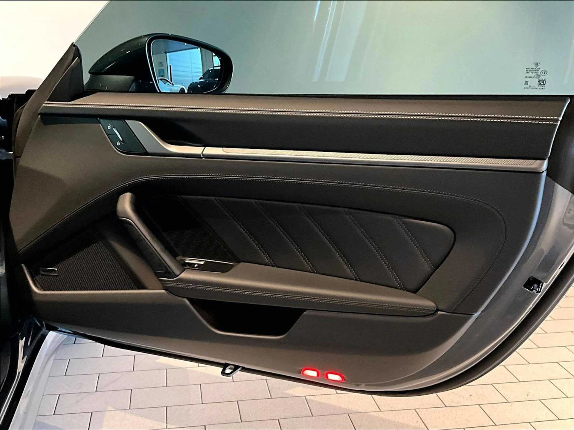 mph022_1535889829_100a3cbb9142fda1c48c32000cce93c7x_75f3890038