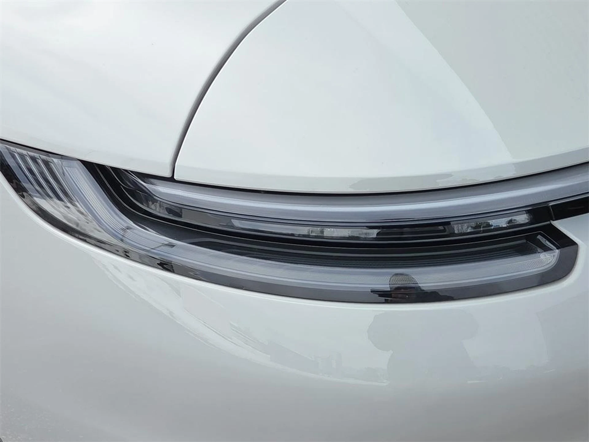 mph022_1536005730_b_N8_YXJ_6_DYF_Hc0_N_Cd_Ue5hv_ITV_23w_edcb1fb489