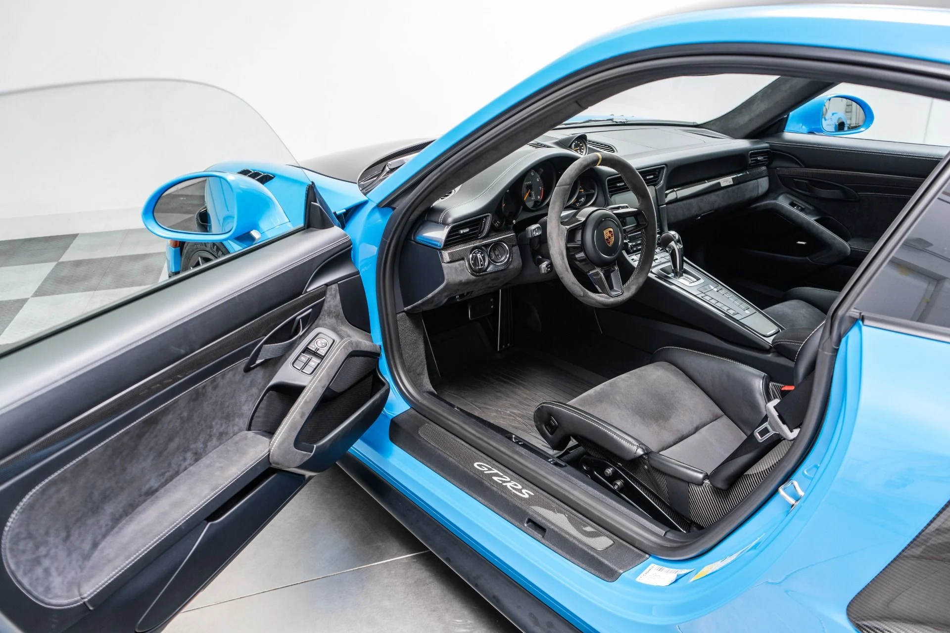 mph022_1541655012_Used_2019_Porsche_911_GT_2_RS_Weissach_Package_Paint_to_Sample_Low_Miles_Fresh_Service_1787164775_13dfec62ee