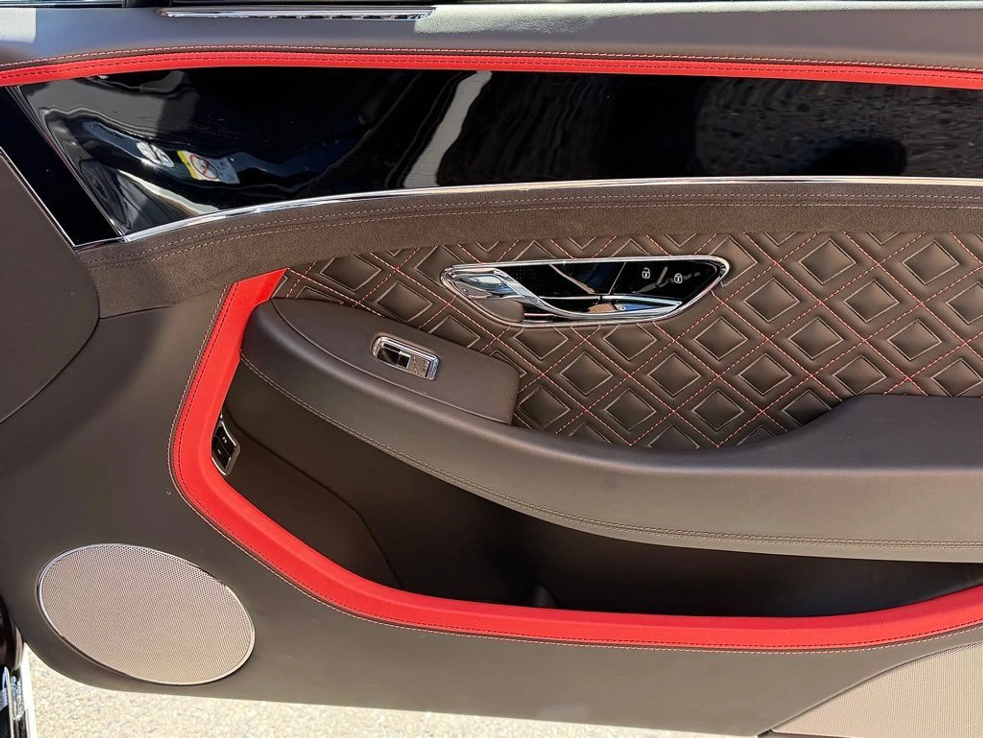 mph022_1546669109_6b0dcb40949ce2e82ac72619eaf68265x_cf7e8db6a7