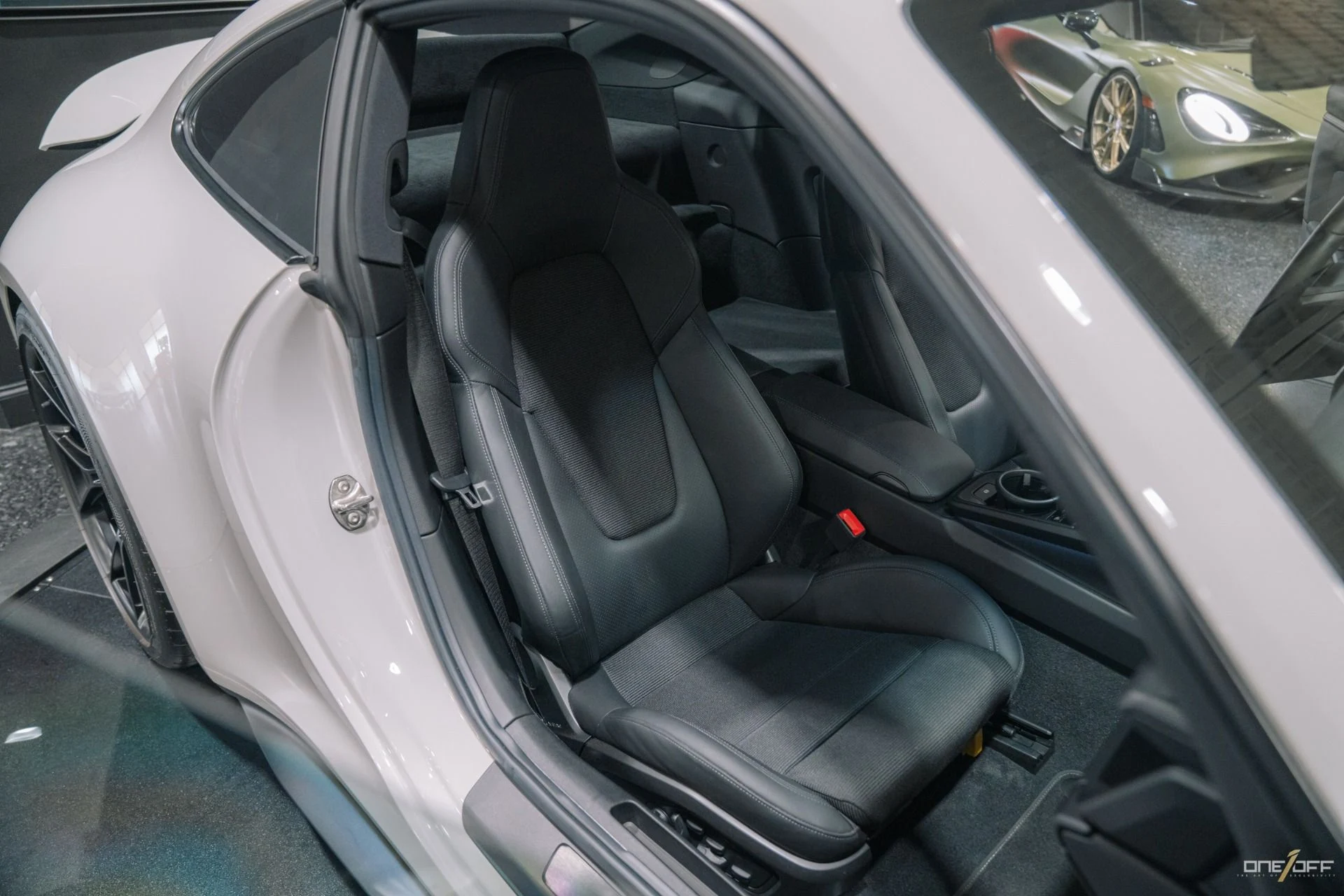 mph022_1550374656_Used_2024_Porsche_911_GT_3_Touring_6_Speed_in_Chalk_Grey_w_Carbon_Fiber_Roof_Front_Lift_1756331449_135e37546b