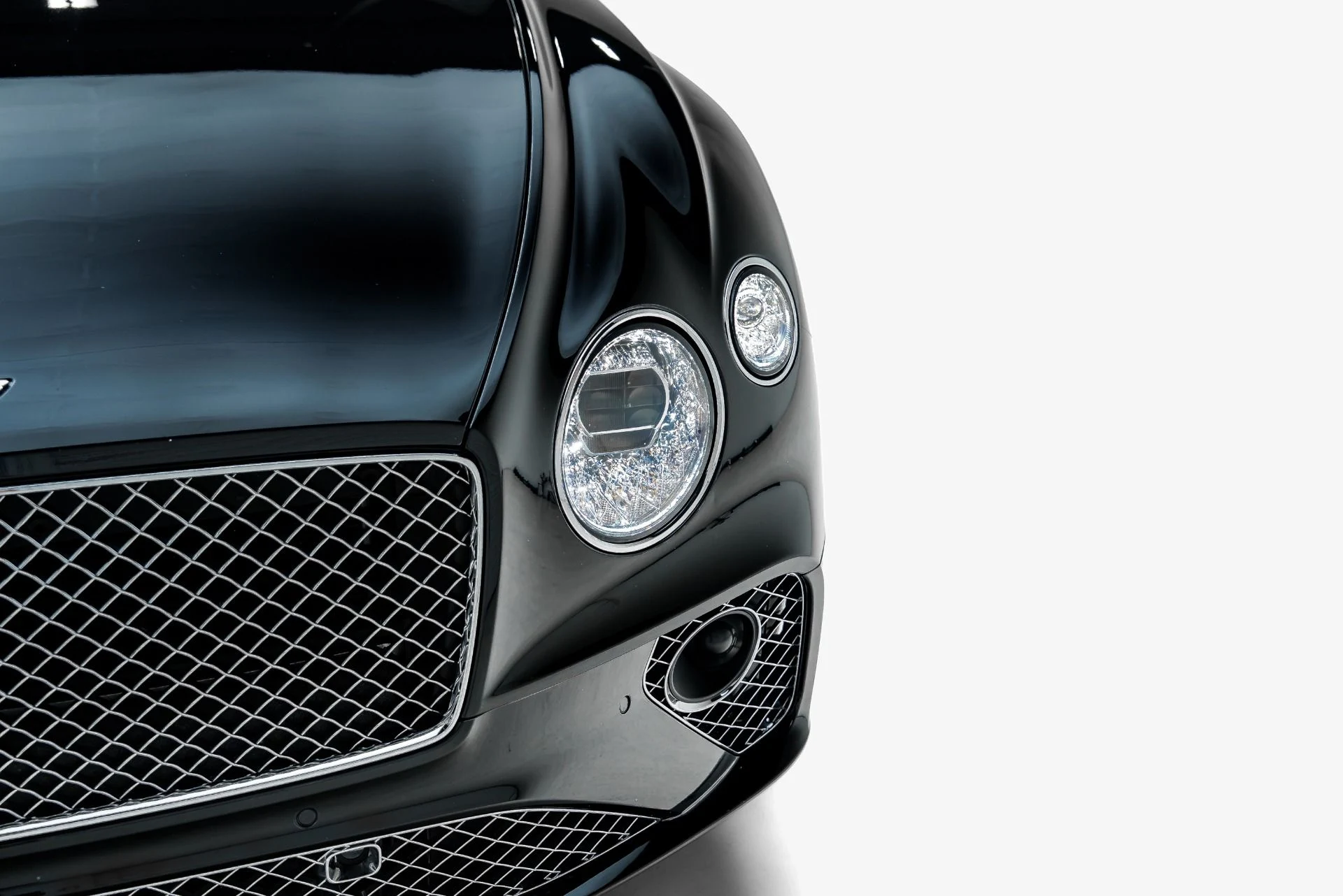 mph022_1557733132_Used_2020_Bentley_Continental_GTC_V8_1789771099_da67aae19a