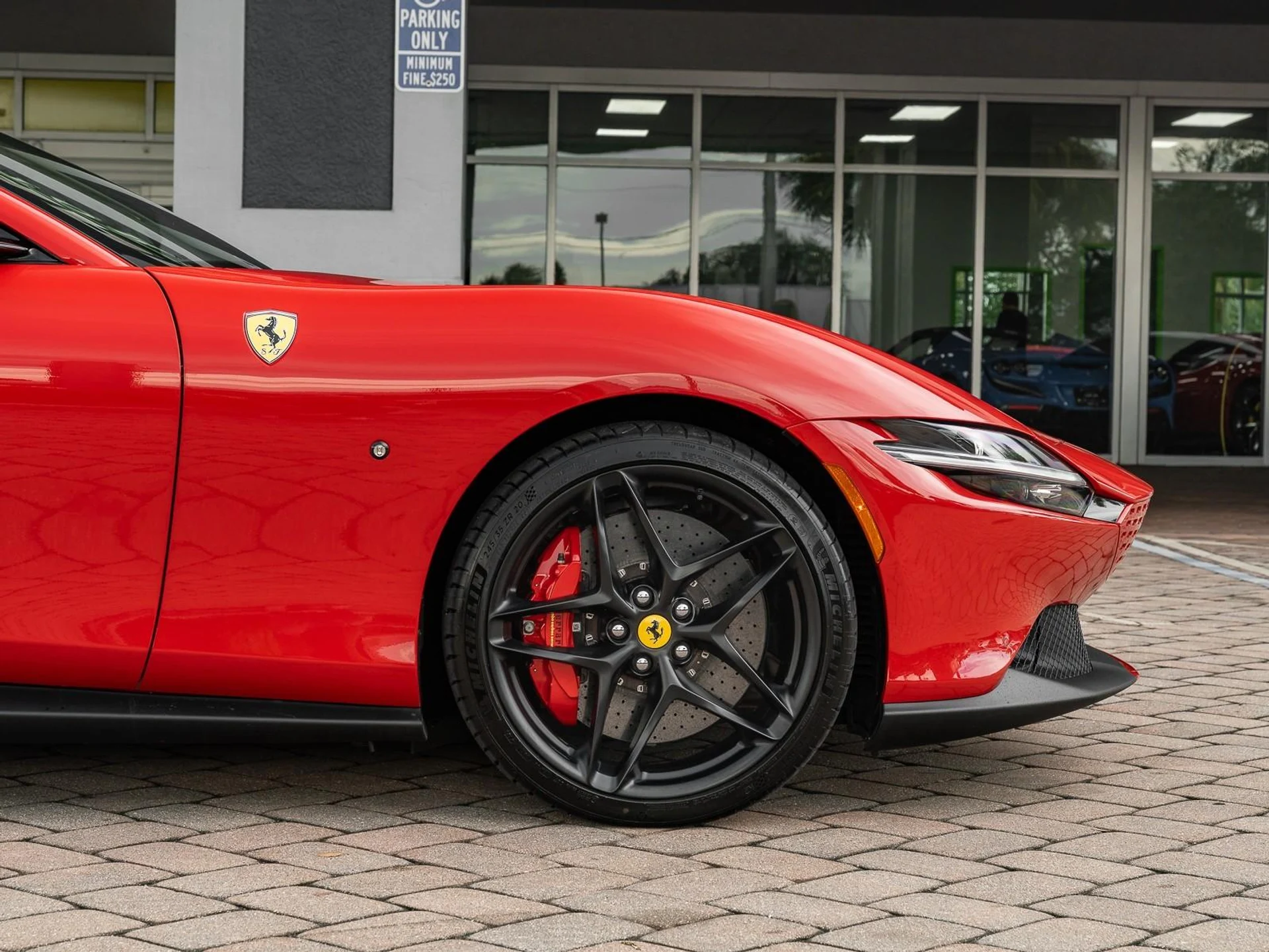 mph022_1562851340_Used_2024_Ferrari_Roma_Spider_1757614329_df21814209