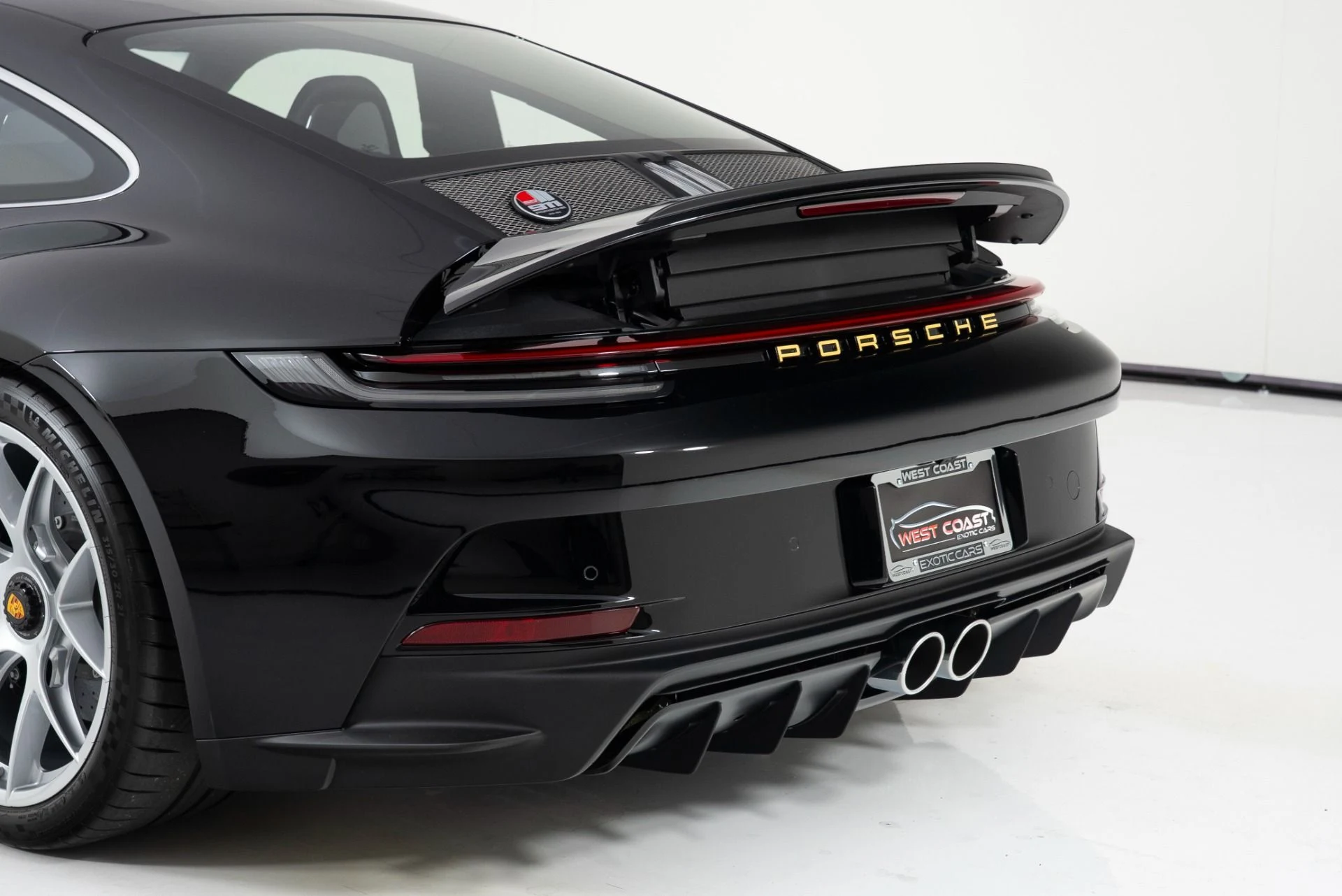 mph022_1571836472_Used_2024_Porsche_911_ST_1764024911_ca712ccf5c