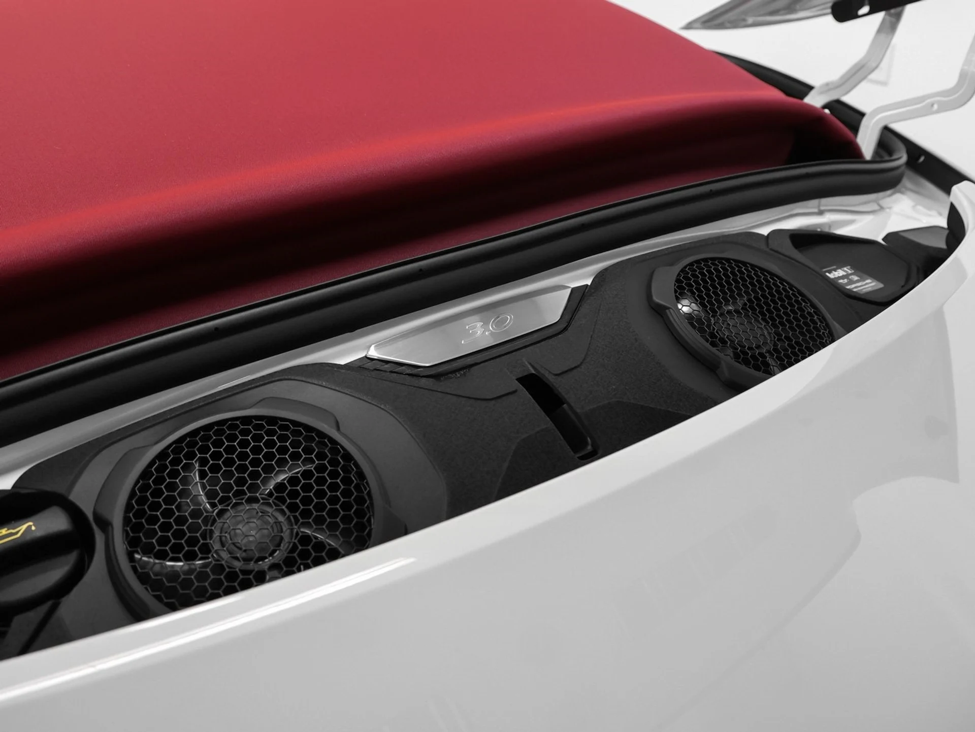 mph022_1617723572_23_5e54243cac