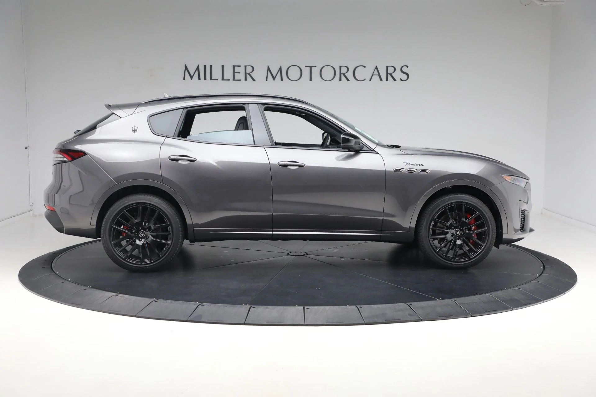mph022_1619014307_New_2024_Maserati_Levante_Modena_Ultima_751cf34c68