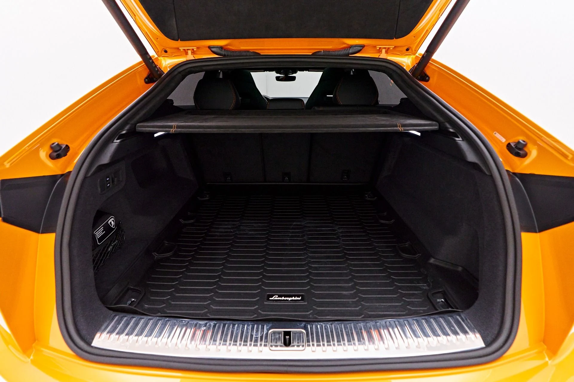 mph022_1621327505_Used_2023_Lamborghini_Urus_S_1747338722_29f1f4d3ff