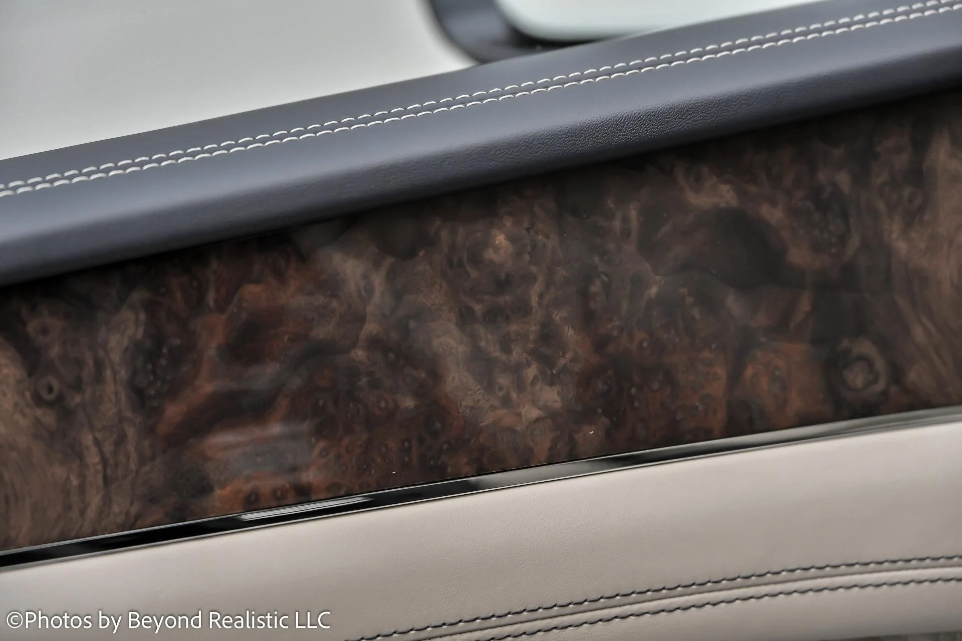 mph022_1627693894_Used_2022_Bentley_Bentayga_V8_Mulliner_Driving_Specification_1765012904_c0dbccd1af