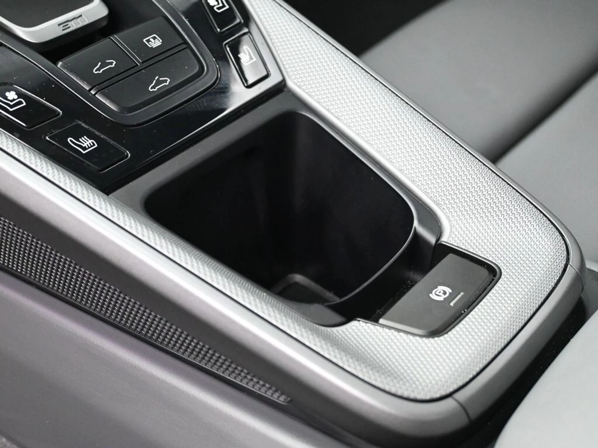 mph022_16436528_0155853a3e917e32f8f292520ca2d013x_049c19ee33