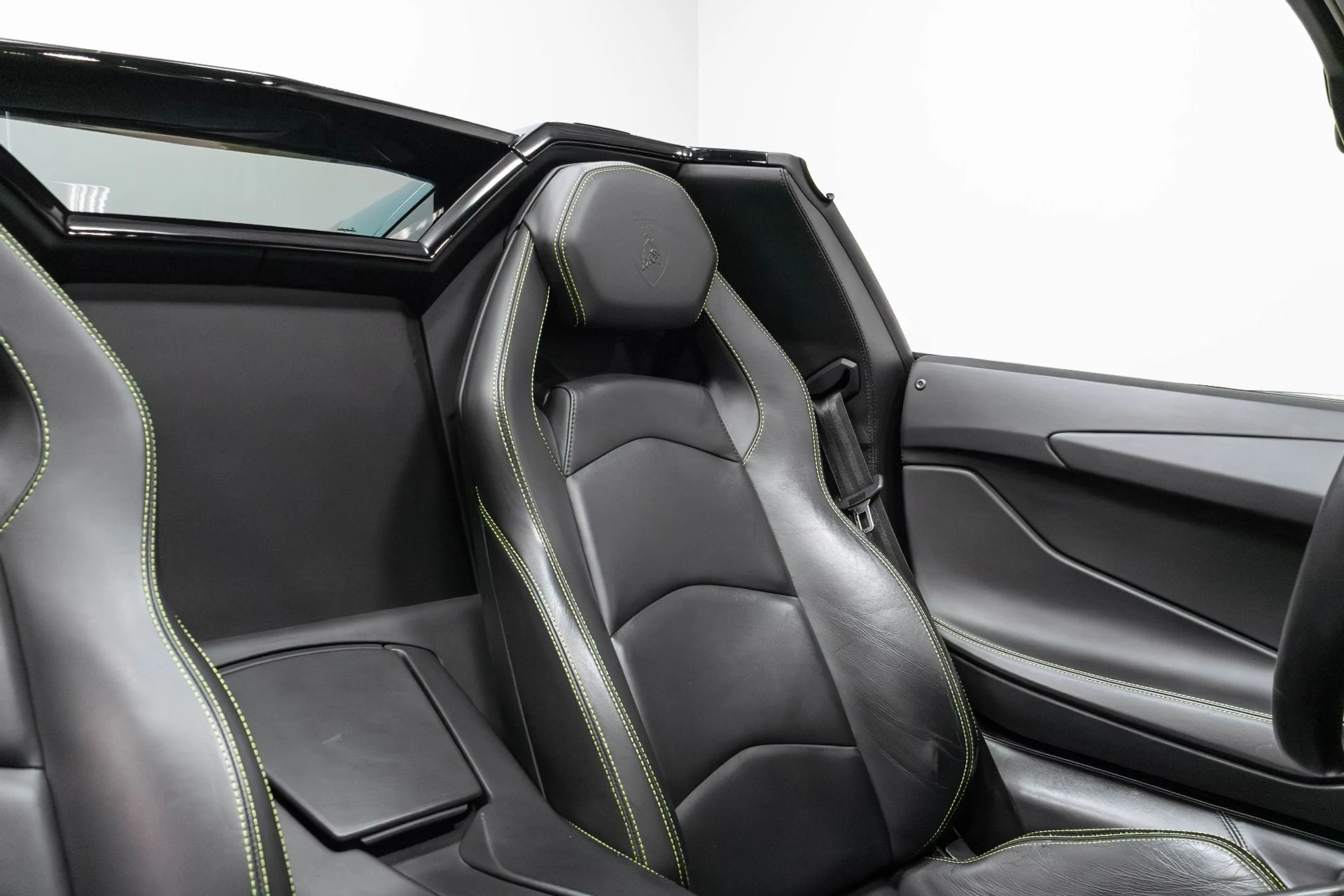 mph022_1653825509_Used_2015_Lamborghini_Aventador_LP_700_4_1780593182_45b51b8d41