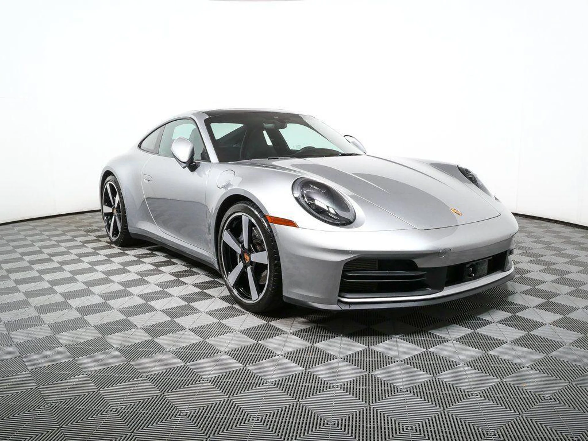 mph022_1668077854_XK_09e_Qw_H_Xz_S_Bc_Ycj_VSEE_6d_W_GSI_6195dafbc1