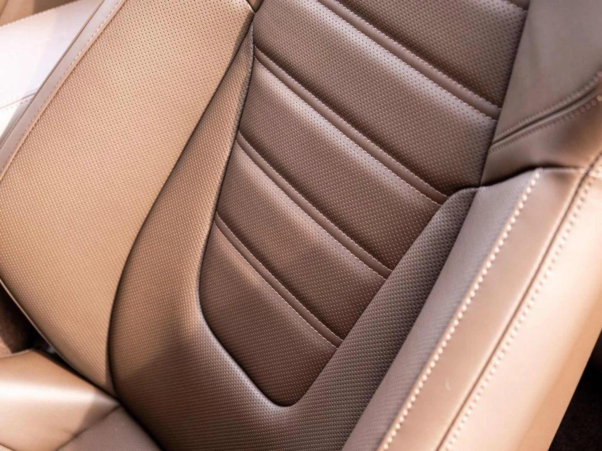 mph022_1675070316_t_E_Fg_Gacie_W2_HB_6_Un55p_KDSE_Kb_M_59a0f8086c