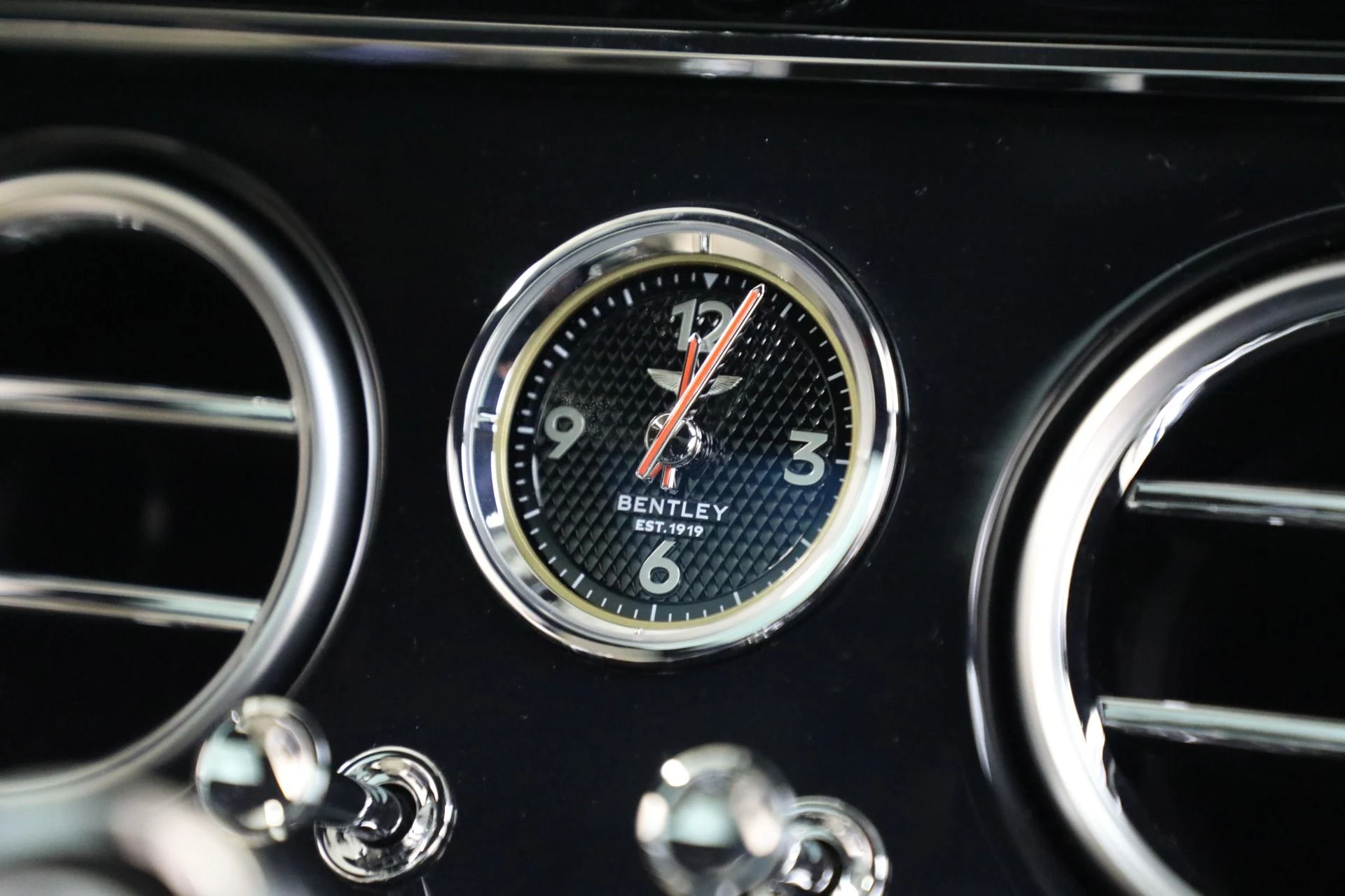 mph022_1684656381_Used_2024_Bentley_Continental_GT_Speed_1771522484_7fec76e552