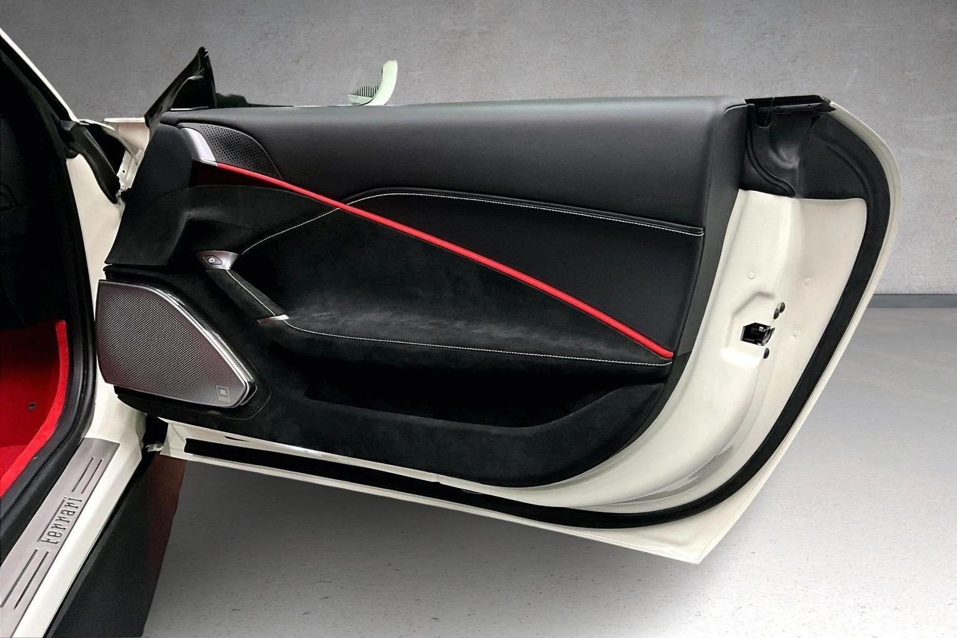 mph022_1686600235_ba3fd0a7043542418f19bda67680943f_4b2a522ab8