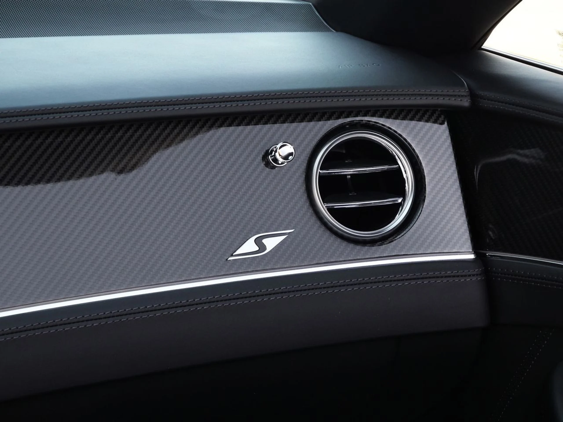 mph022_1689794693_b39a5cf420c72f71559060b349c3c645x_477f6556b4