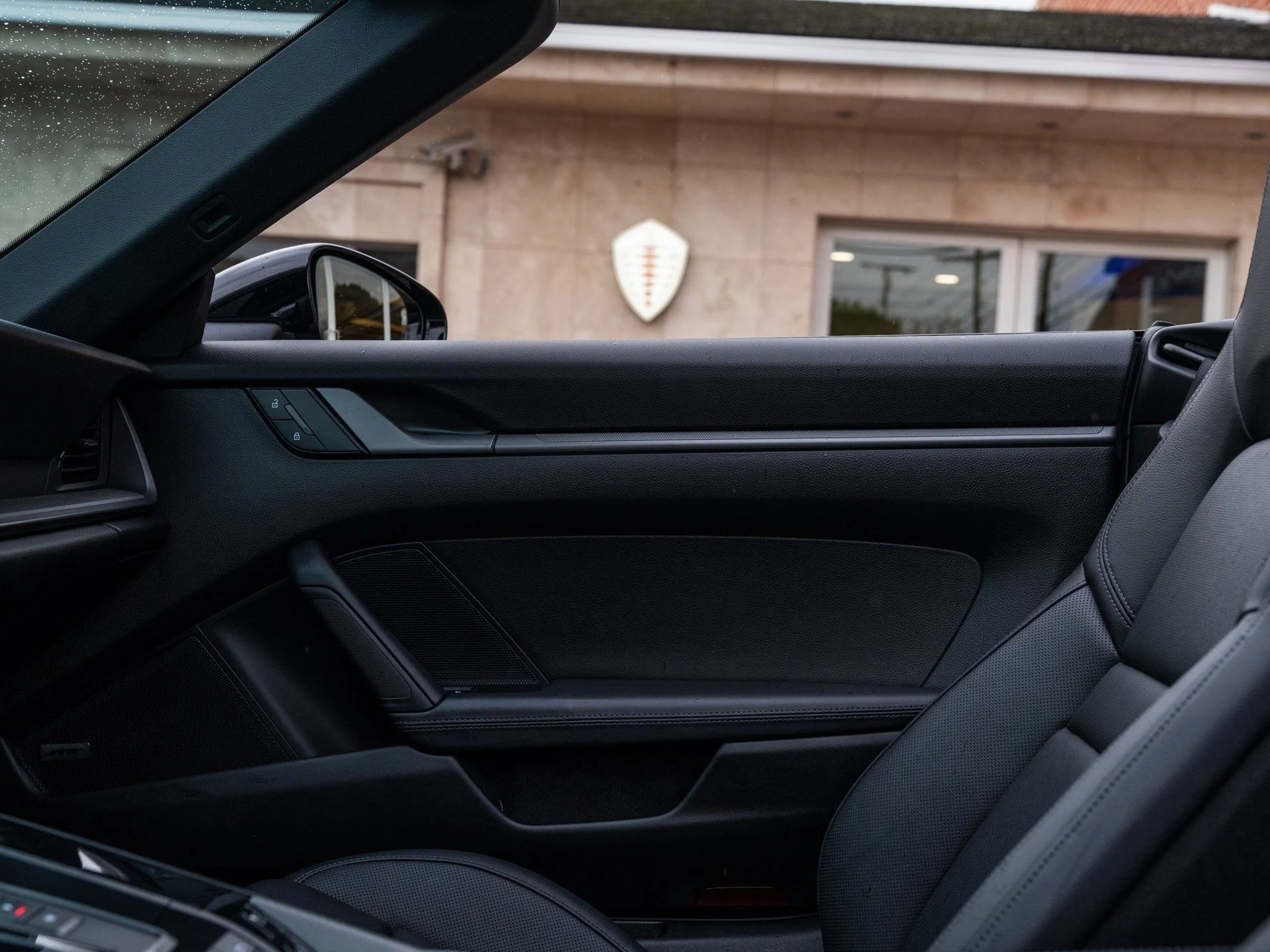 mph022_1692506183_83cd37805d801bfdd627c1680c98c416x_ce16b6dee7