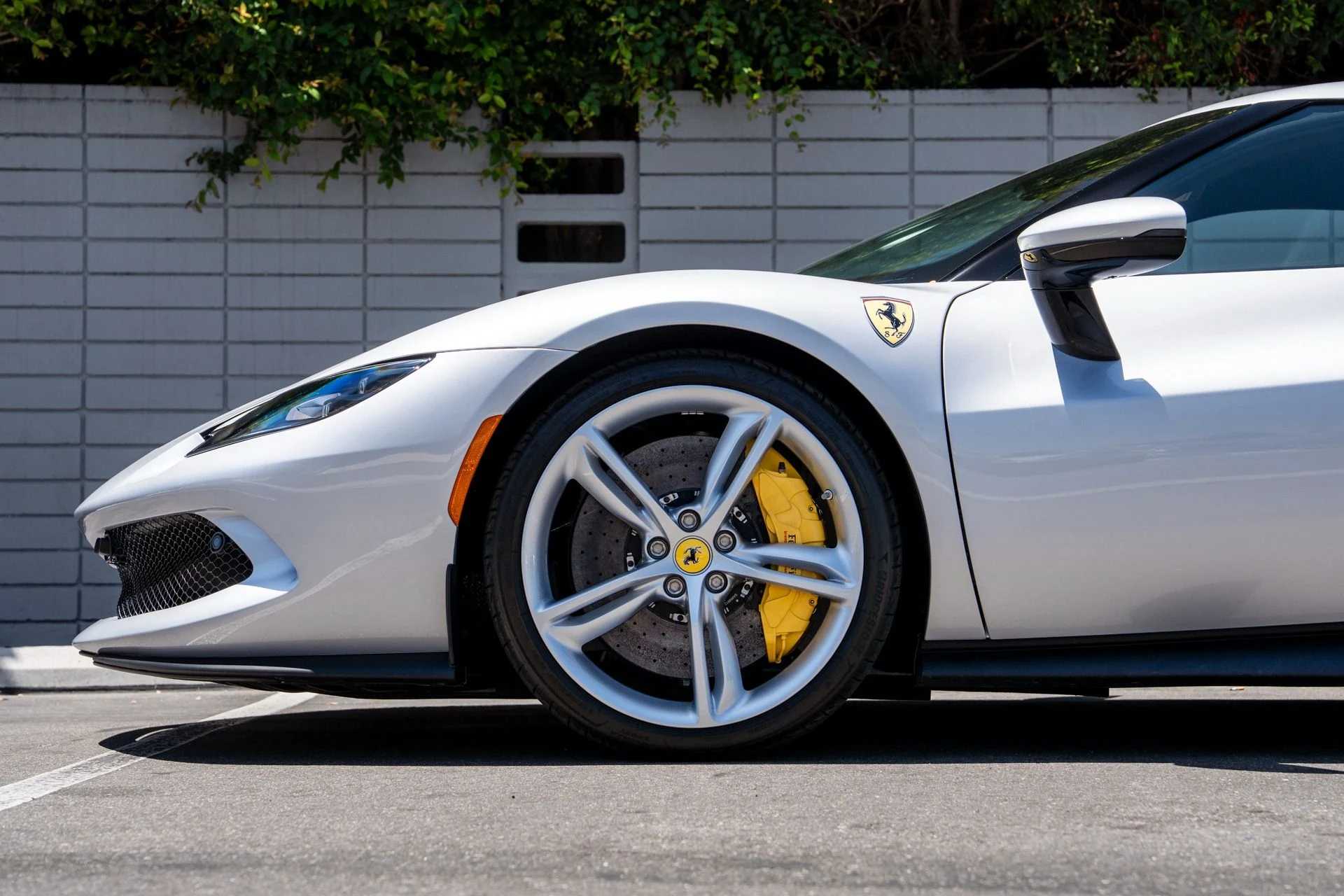 mph022_1707159818_Used_2025_Ferrari_296_GTB_1754336967_1c0b7372c2