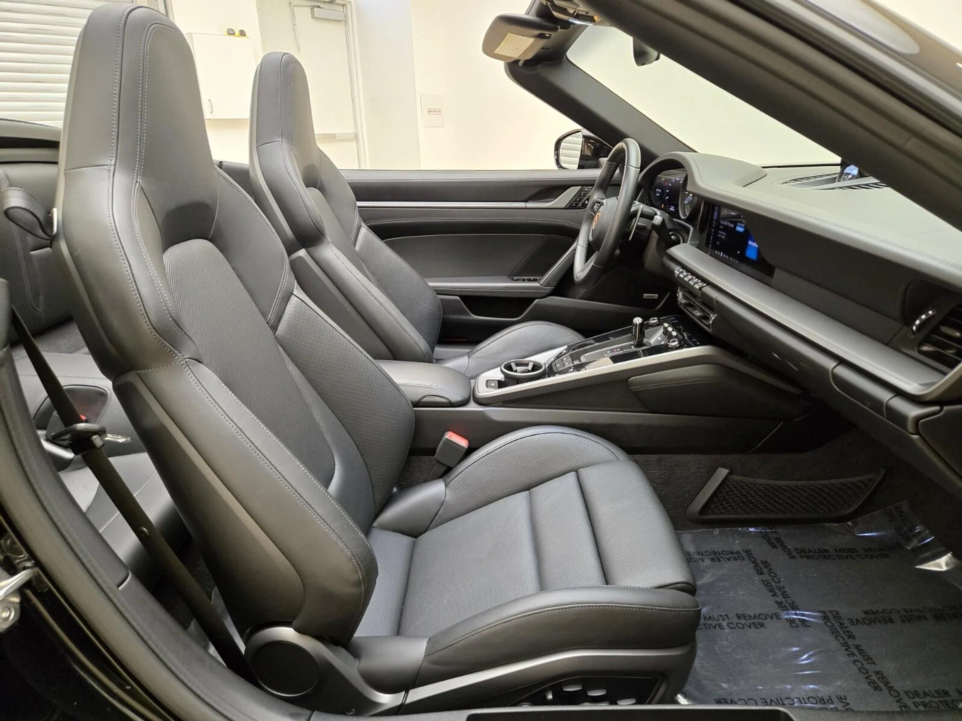 mph022_1721896442_Used_2020_Porsche_911_Carrera_S_1777354786_5ad5653f23