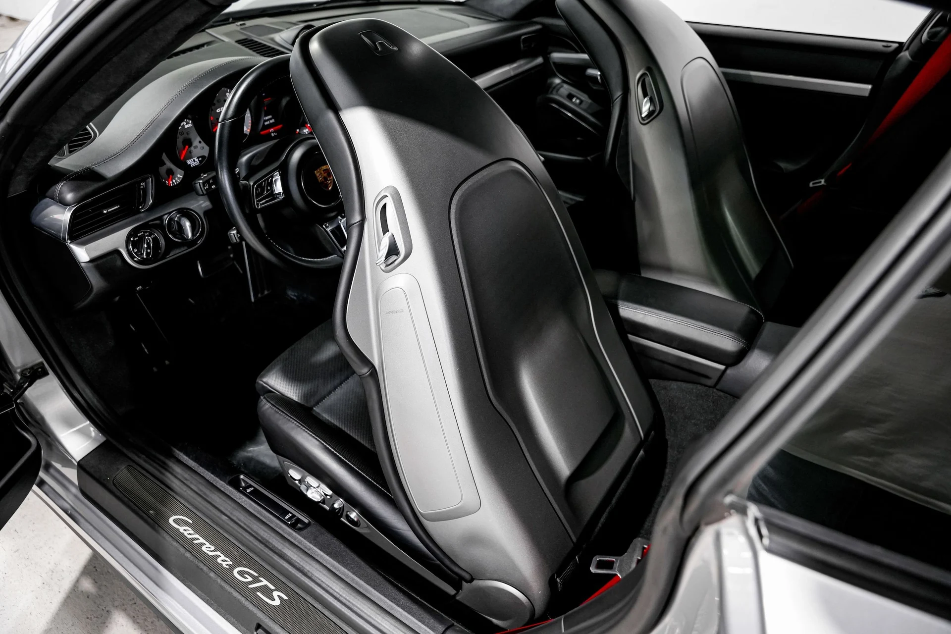 mph022_1722487754_6e925234e6fa2bc231ce785350c51bcbx_b2b7bfc937