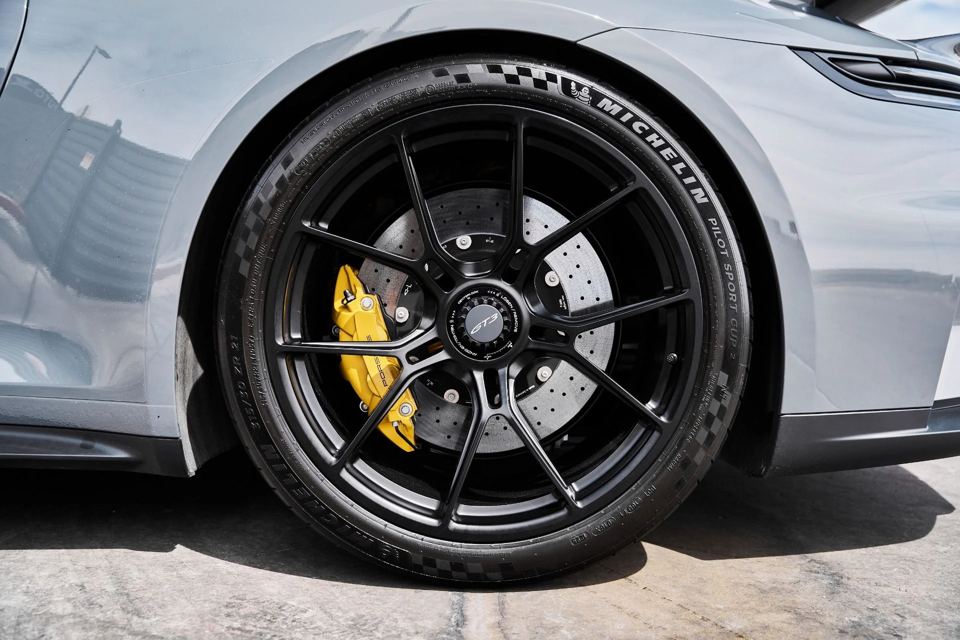 mph022_1724638530_Used_2025_Porsche_911_GT_3_1775332869_6196dd9a16