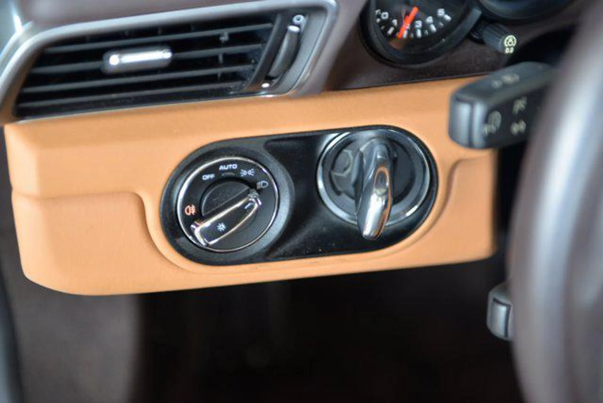 mph022_1728333659_p_Qcw_S9_Eu_Vvr_Av_Ai_dq_D9_I_No_Iy_Xo_f2dfed3796