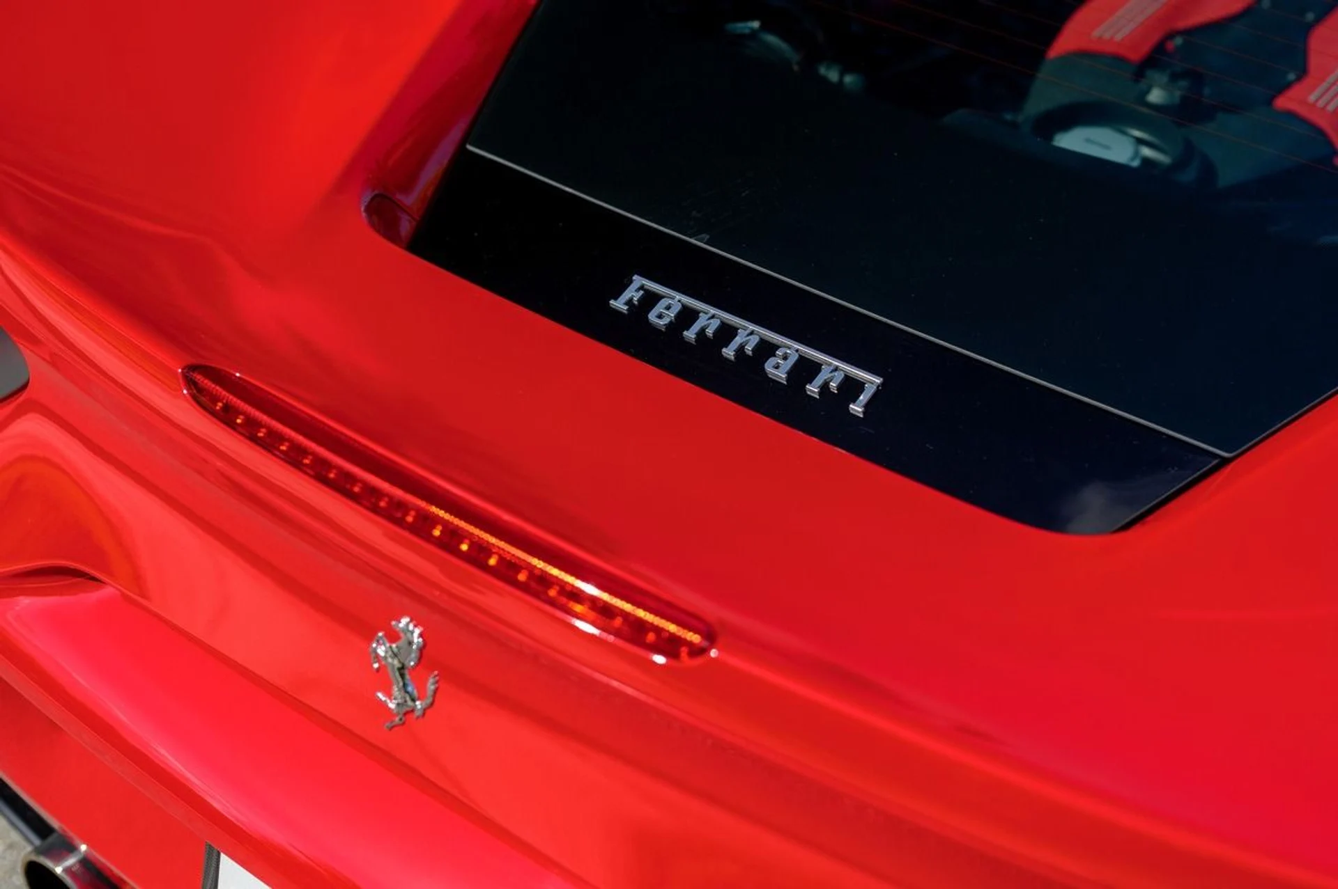 mph022_172884792_Used_2017_Ferrari_488_GTB_1753314367_7fe1f0b79d