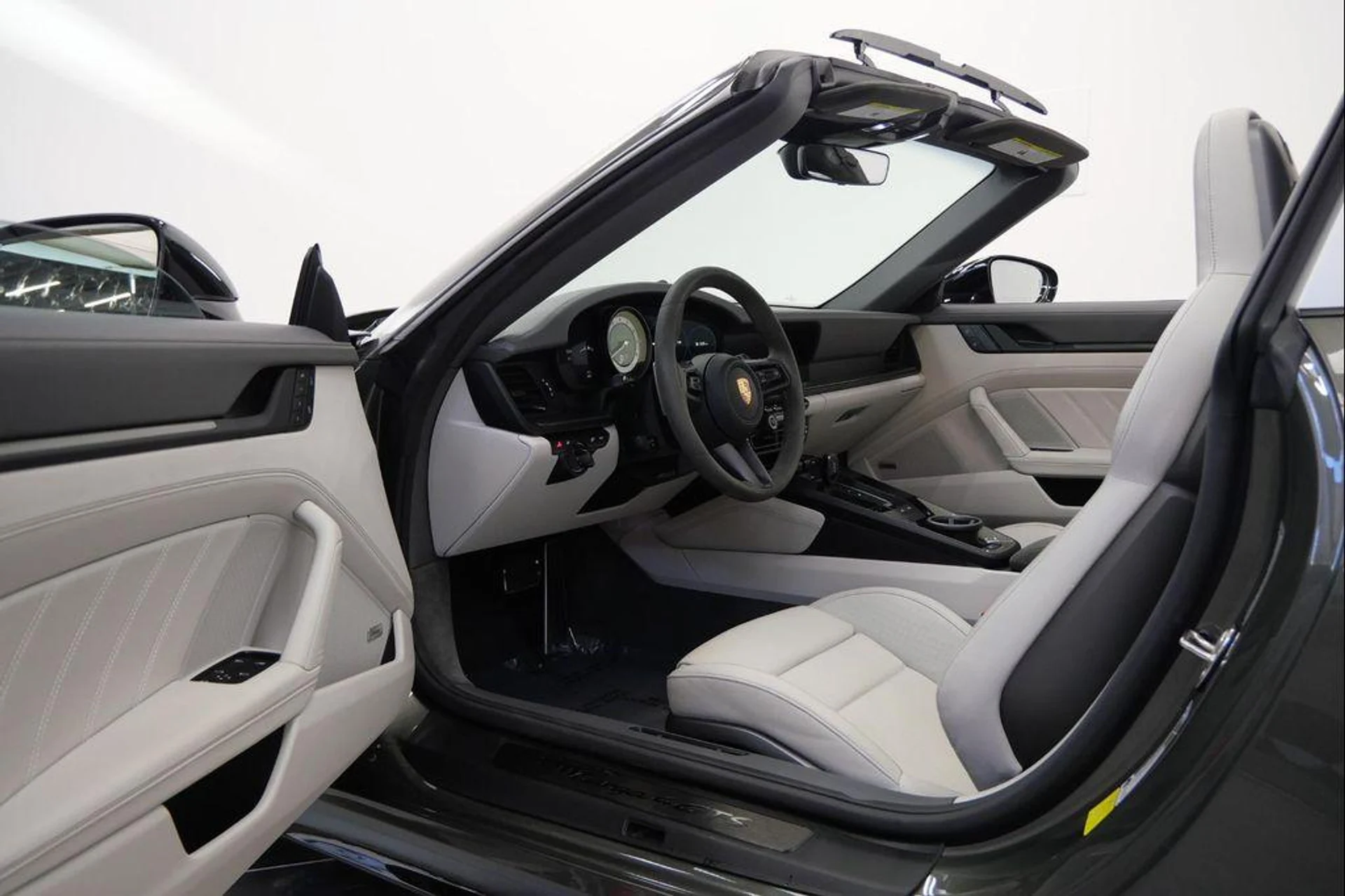 mph022_1738625795_h_K55bkhq_BX_c_Dh_Ih_Elkf_C2_CCN_Tg_409eca3f6f