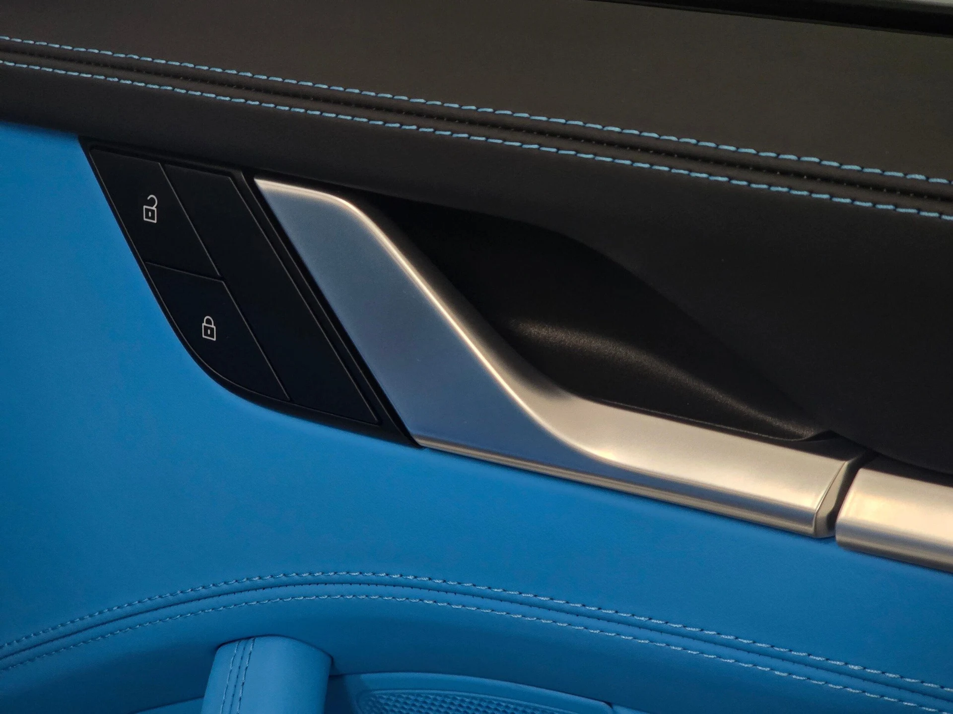 mph022_1740001631_37d7ac1175ef2420a9d9cc9c3999b43ax_55028df4b6