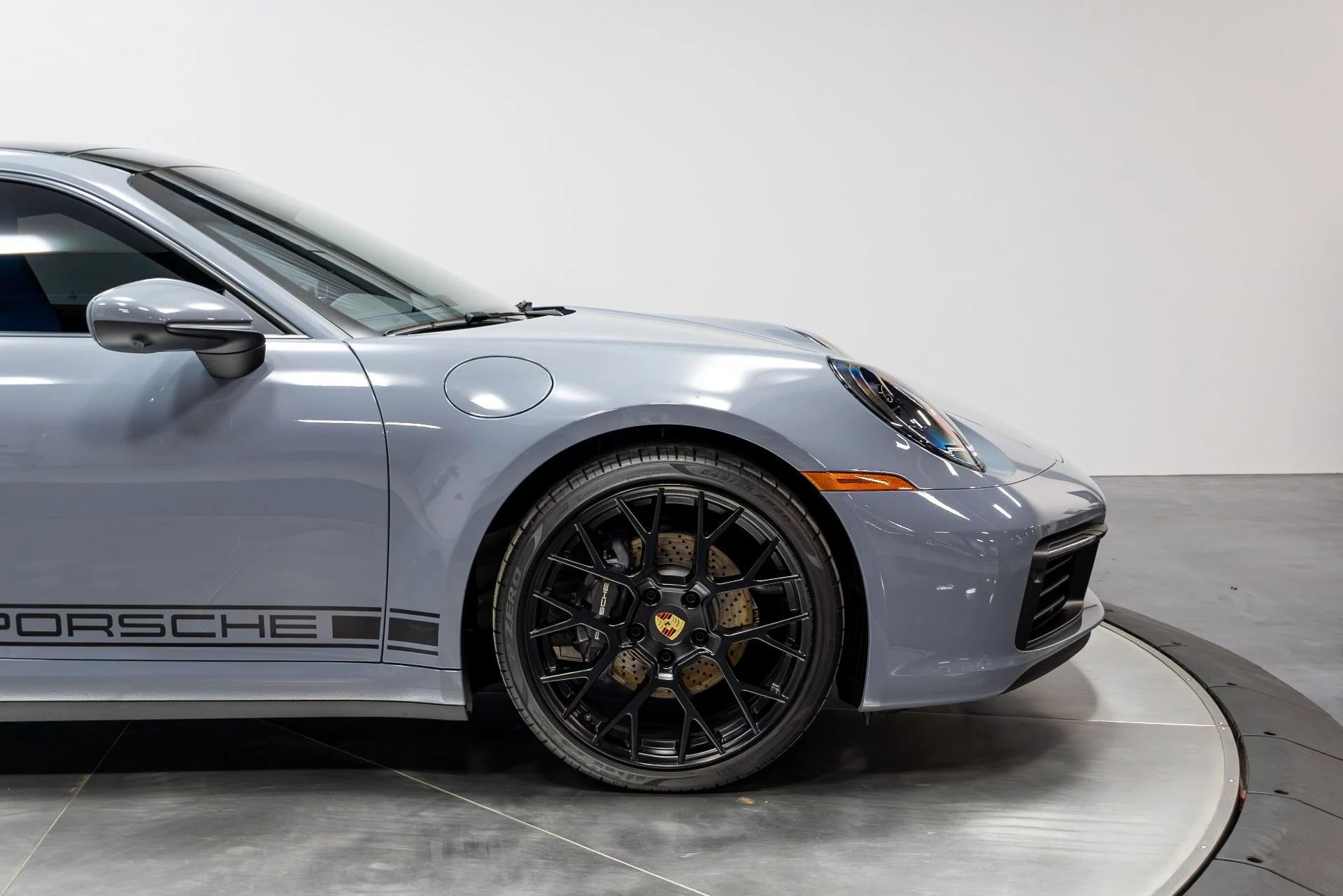 mph022_1743612489_Used_2024_Porsche_911_1774039779_8e54cac361