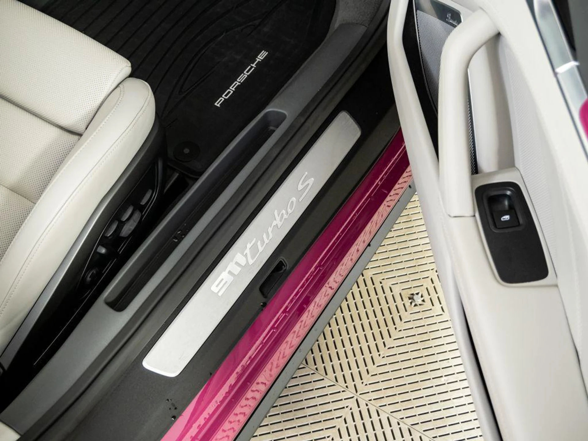 mph022_1743942365_5_UL_436rm_A7rr_Kq2_Xn_Yh_FE_30_Uhw_47ad77aa58