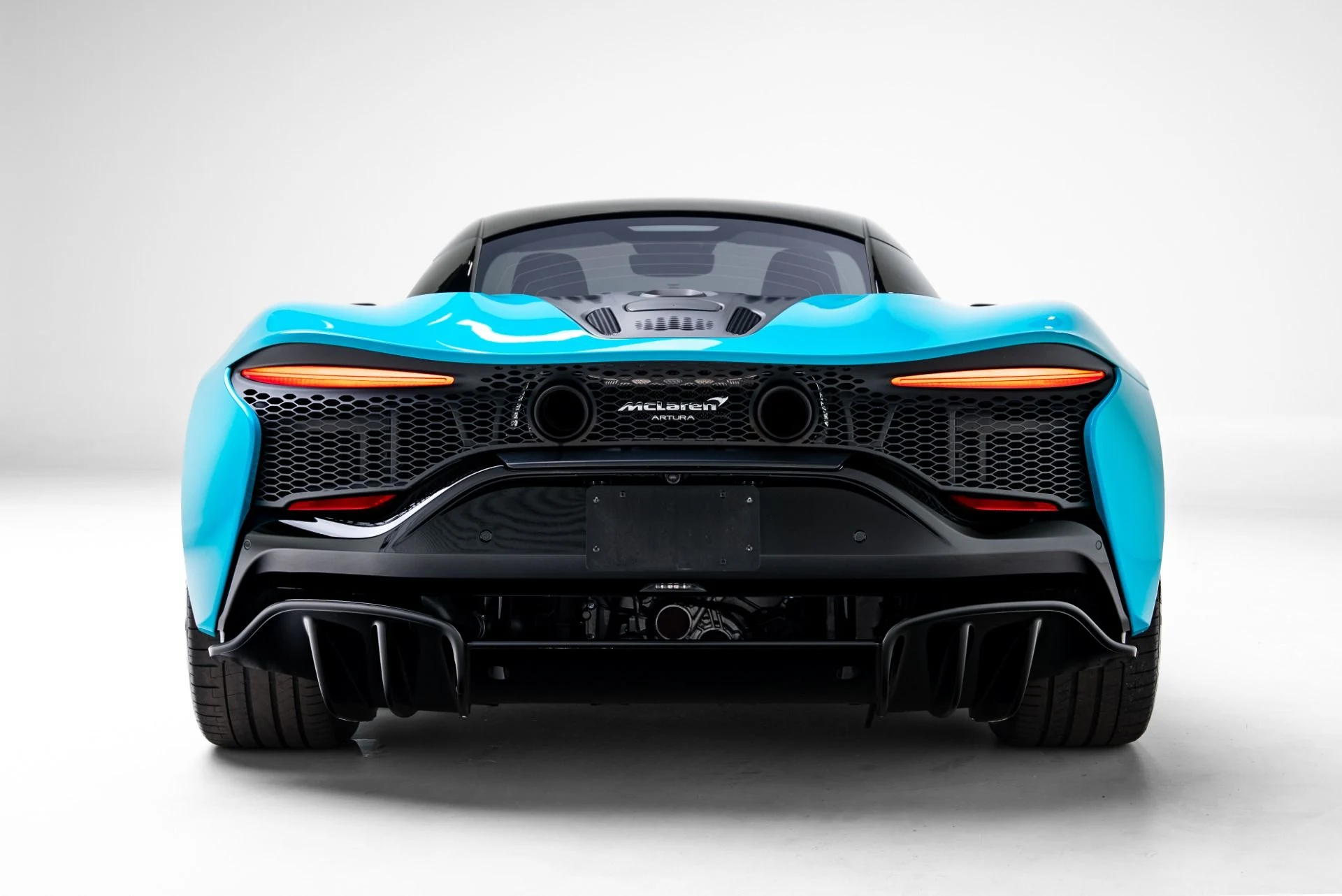 mph022_1749152555_Used_2023_Mc_Laren_Artura_1770682323_b04e6b740a