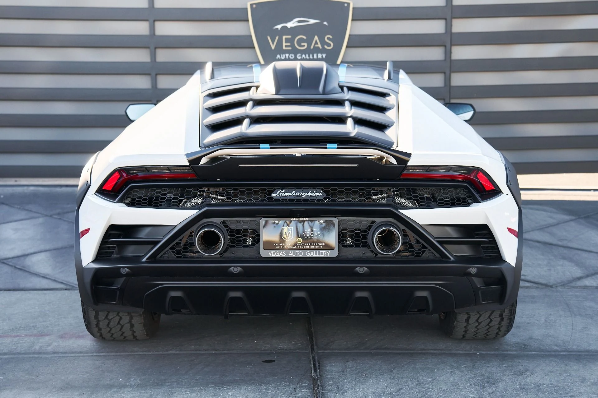 mph022_1754492956_Used_2024_Lamborghini_Huracan_Sterrato_Base_1761068409_180c0cb036