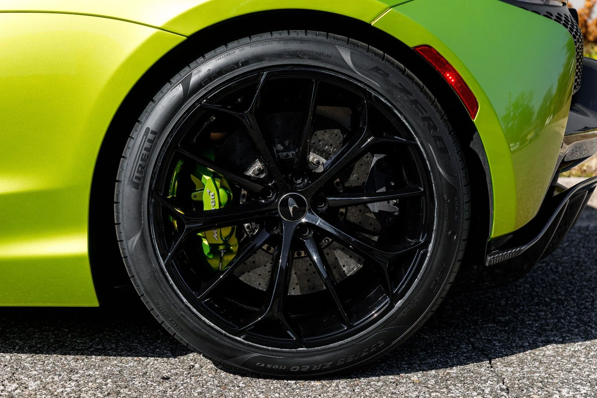 mph022_1763448577_287_p23_l_ea2199b9dd