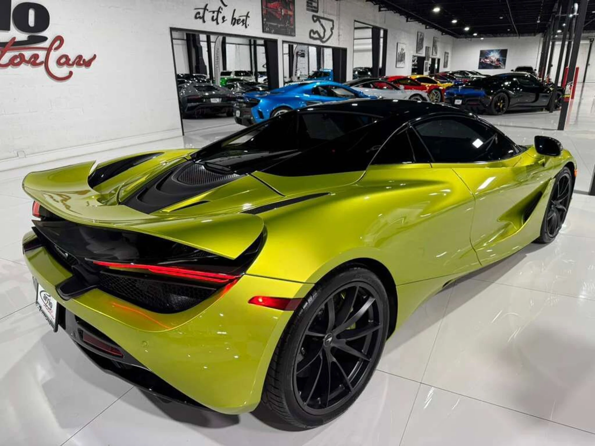 mph022_177580540_053819536343ddb1651906a41ced06db_b460c598ab