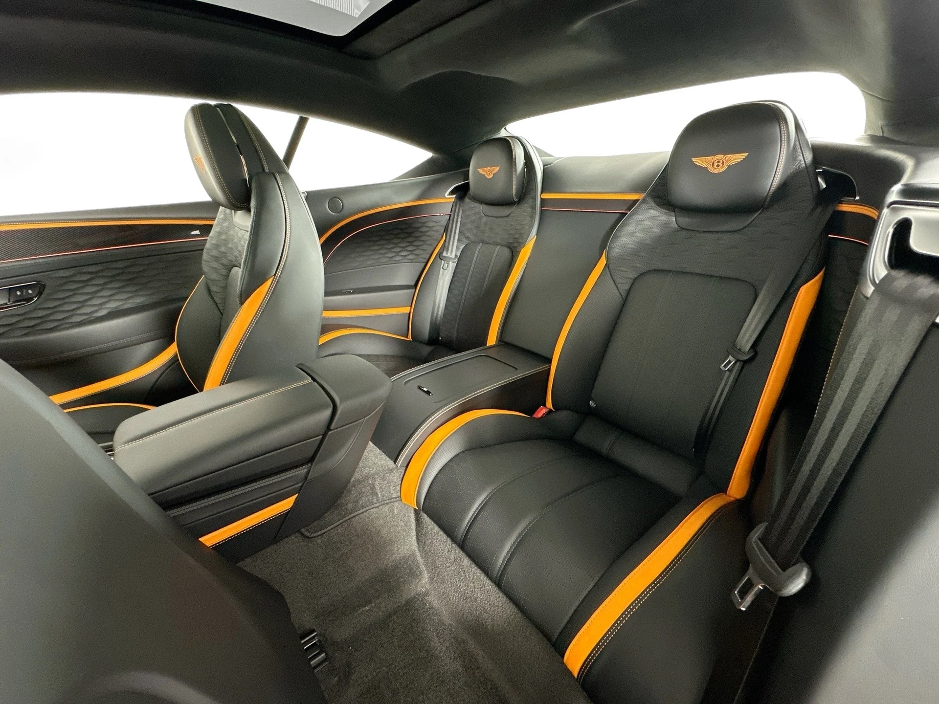 mph022_178209097_23_105545838a