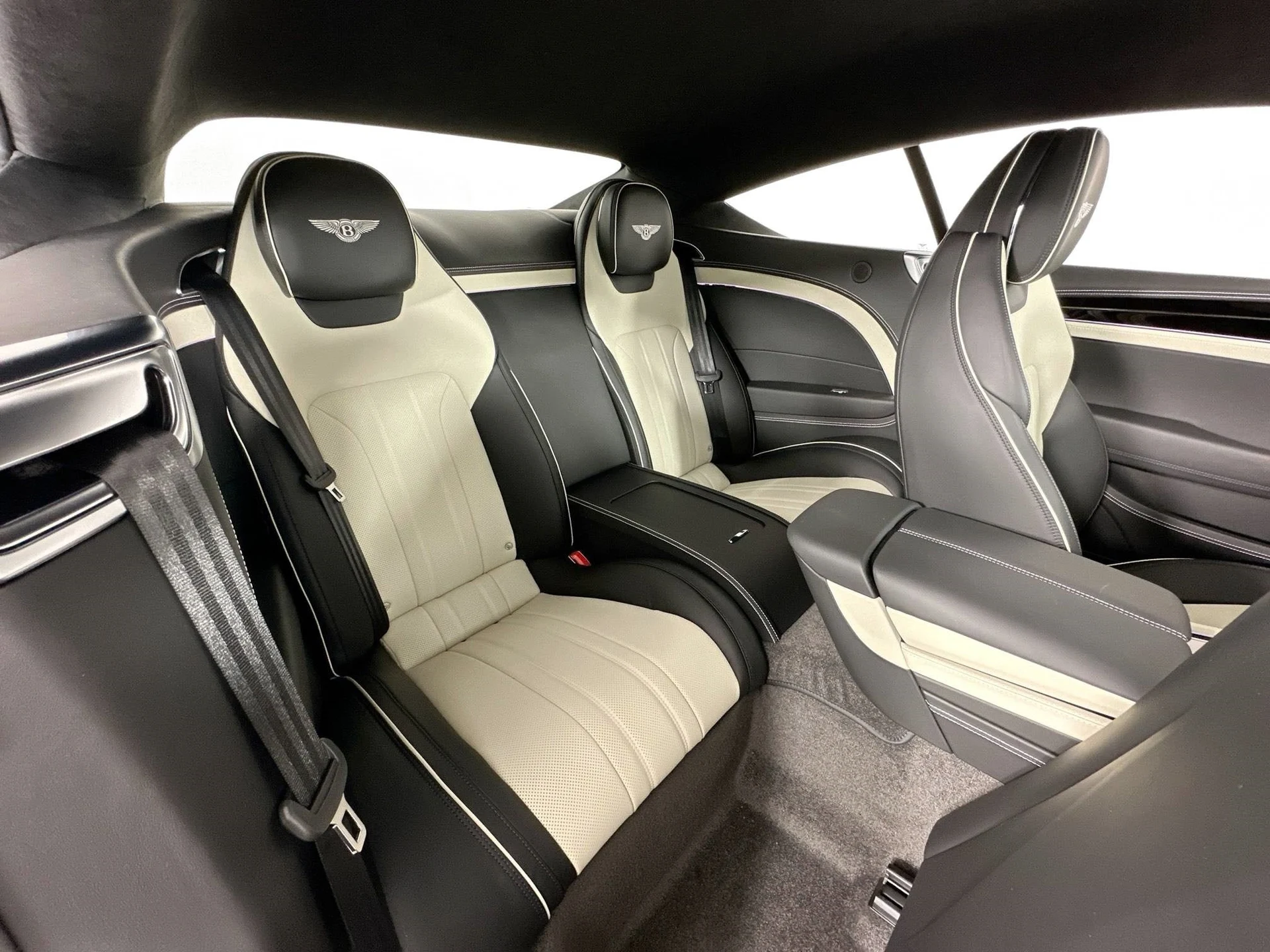 mph022_178373361_23_70c8efb1f5