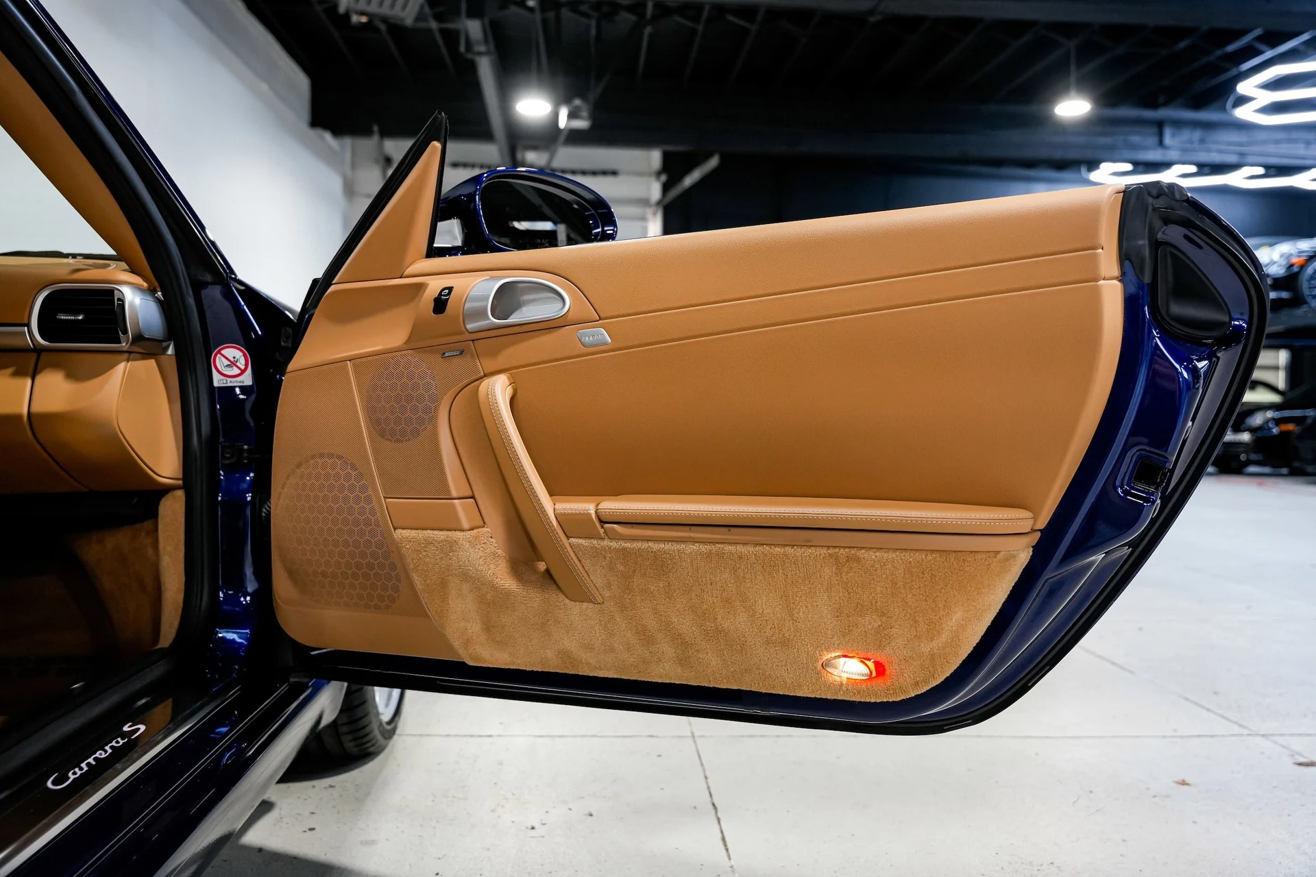 mph022_1786375704_89c0b18138eaf9b6e51545ec0f779e9bx_a60132cd36