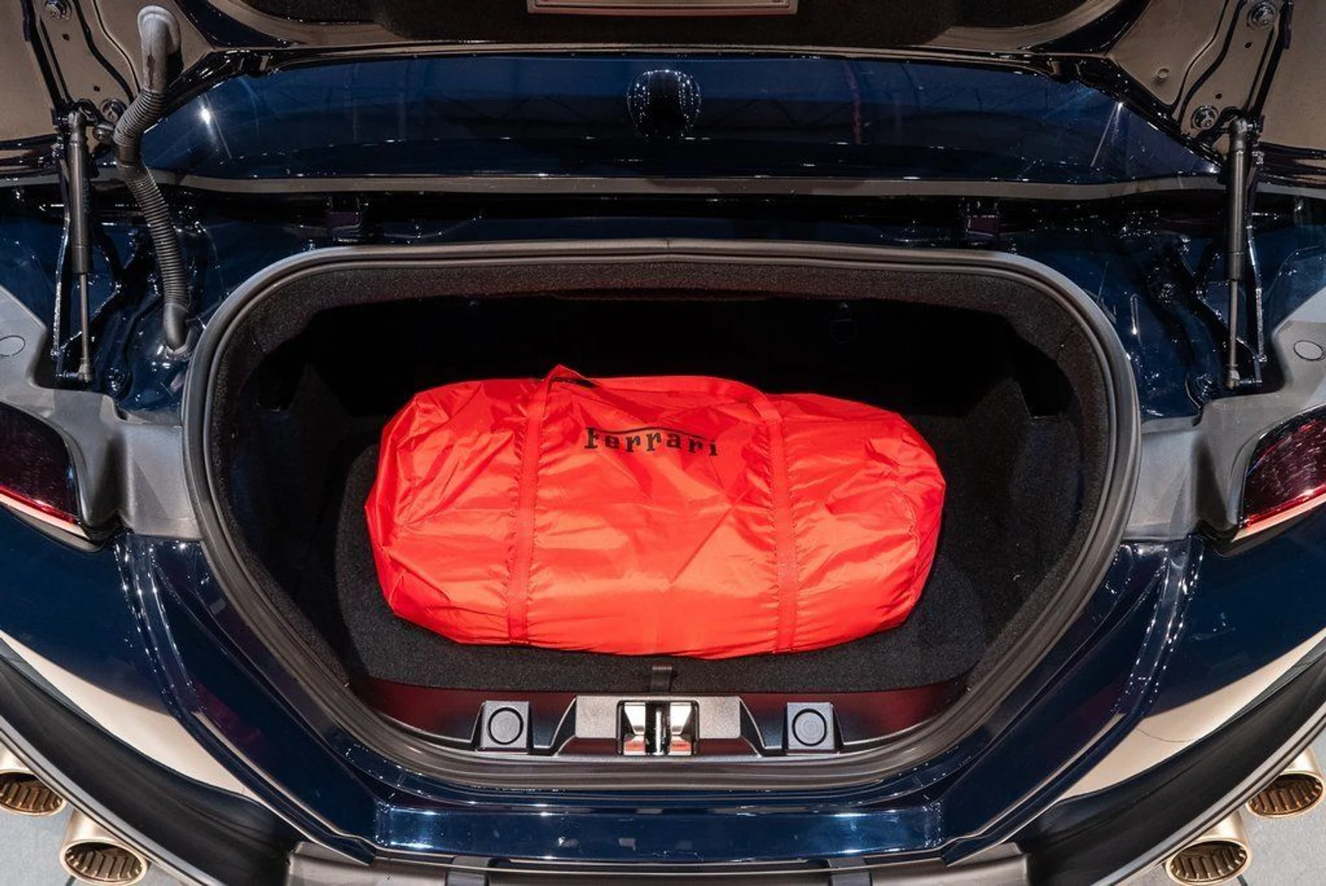 mph022_1792751976_ea788ba74505f4a162c4a3e022a7d0b1_0182ae809c